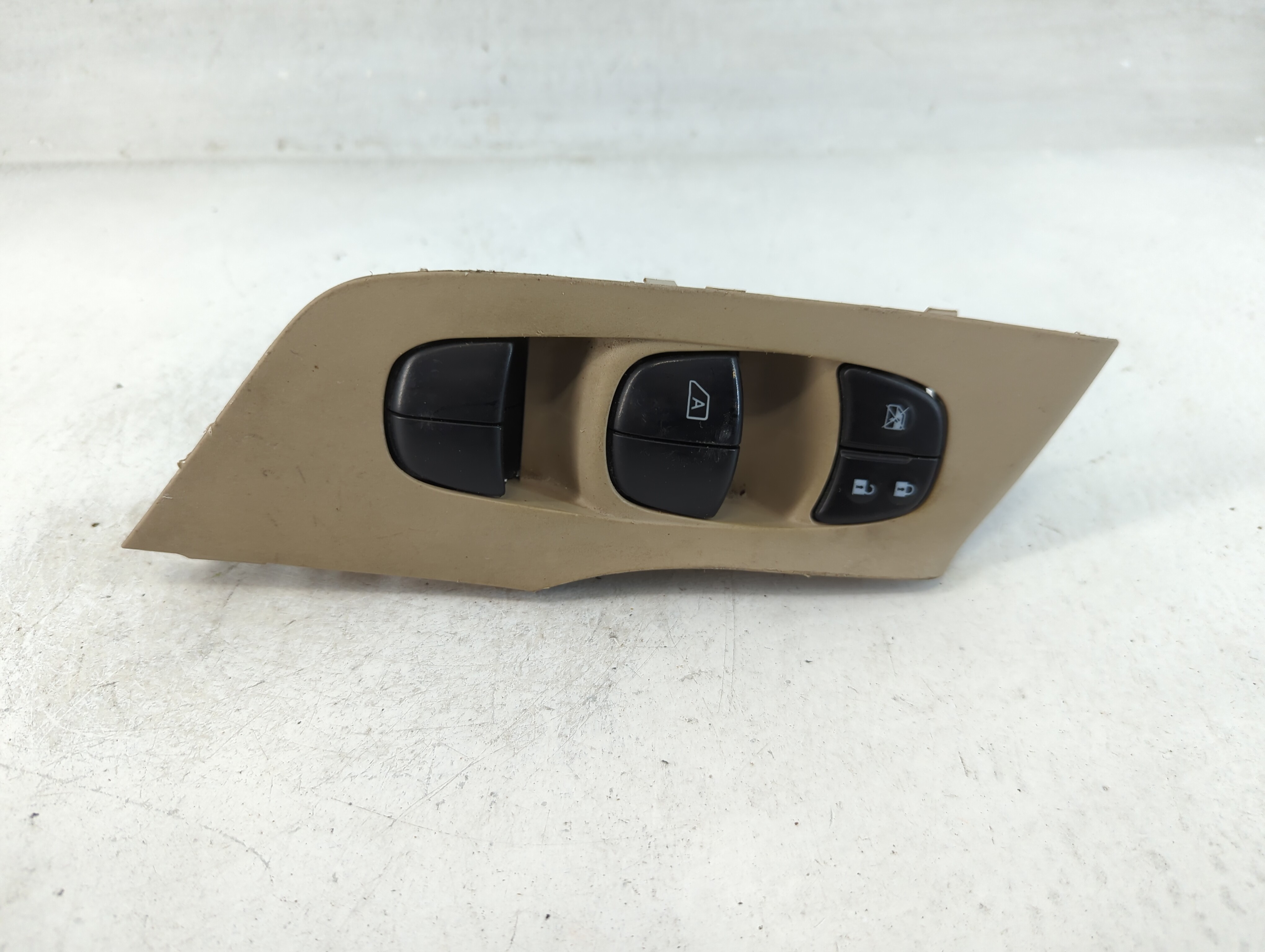 2013-2018 Nissan Altima Driver Left Door Master Power Window Switch 850644 - Oemusedautoparts1.com