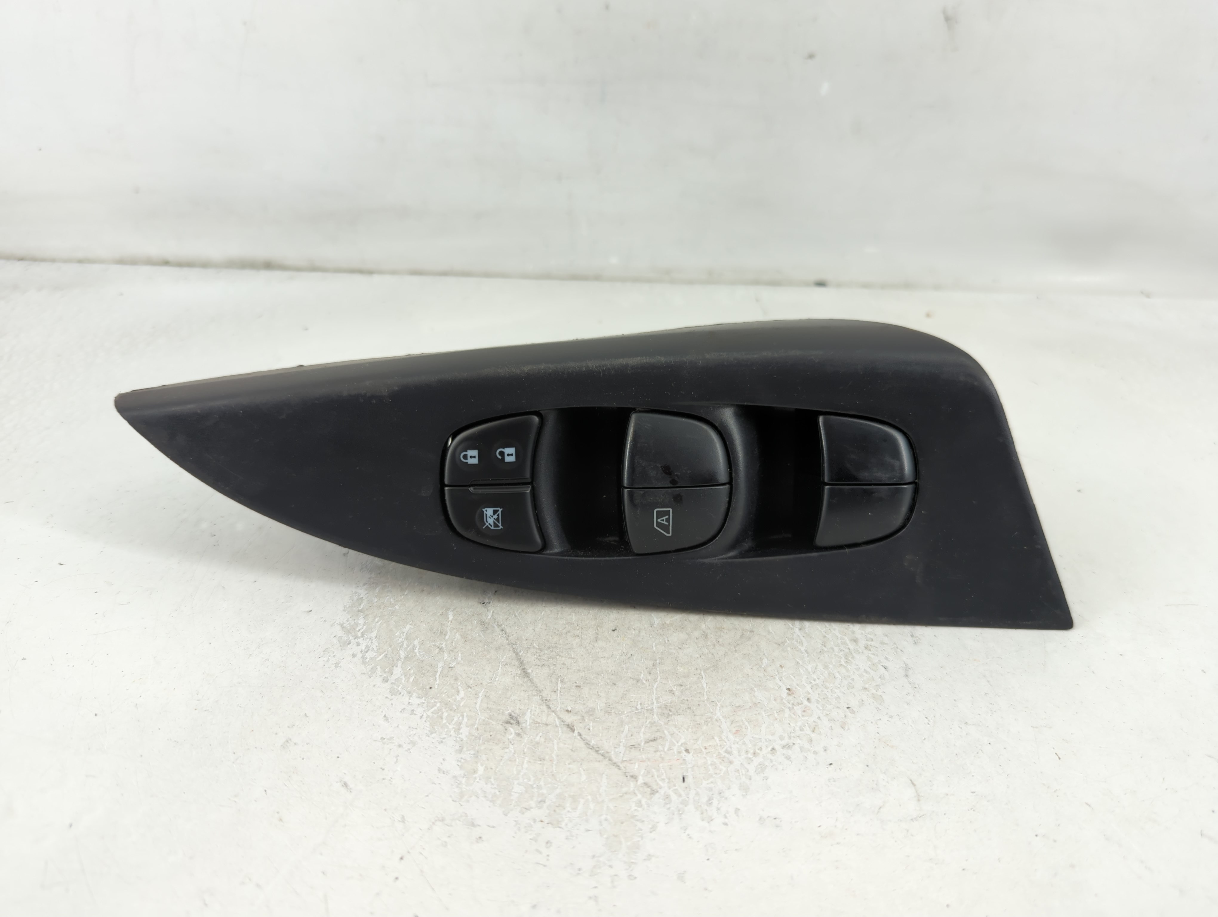 2013-2019 Nissan Sentra Driver Left Door Master Power Window Switch 850694 - Oemusedautoparts1.com