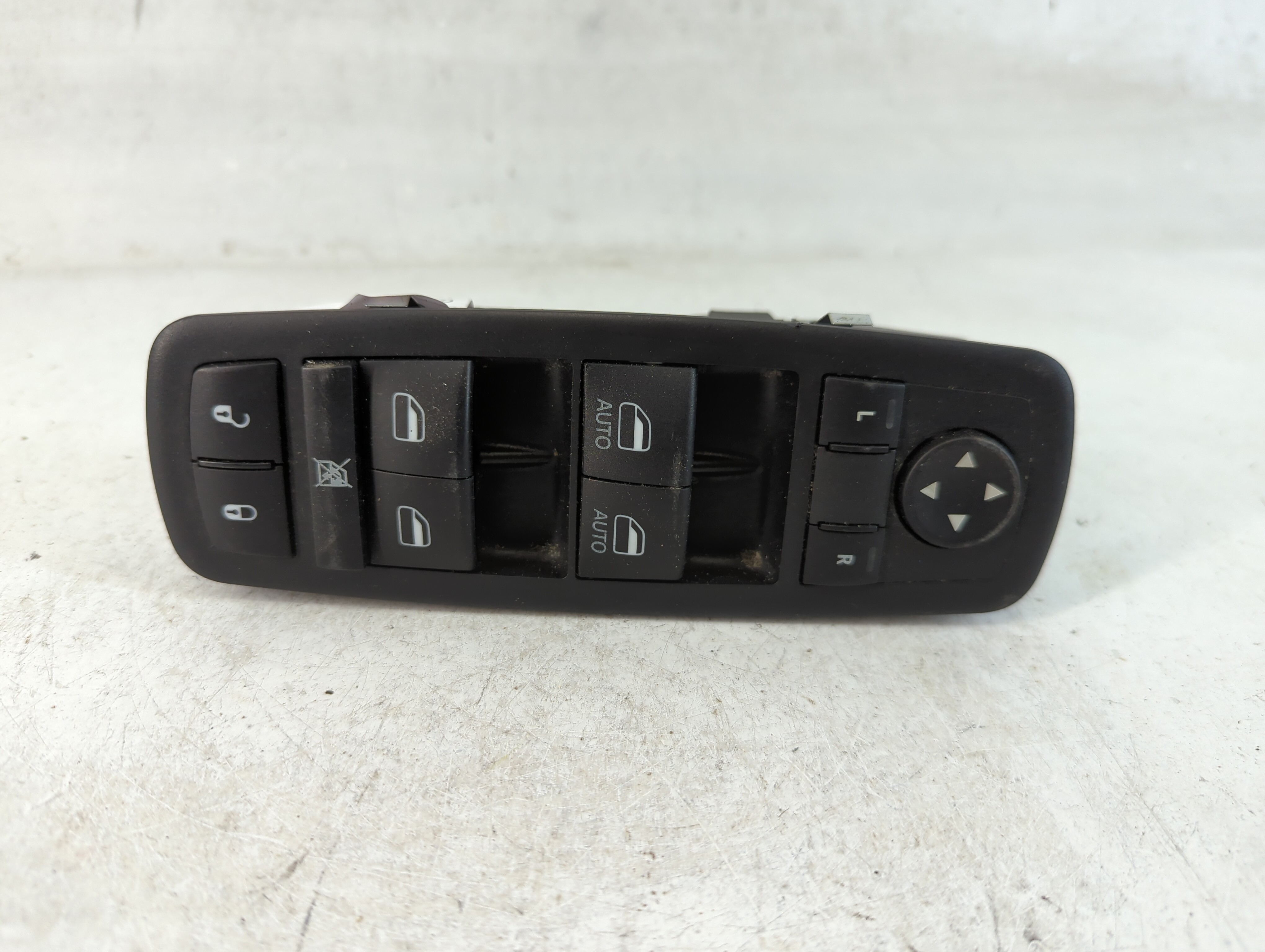 Picture of Dodge Ram 1500 Driver Left Door Master Power Window Switch 68298866aa 850711