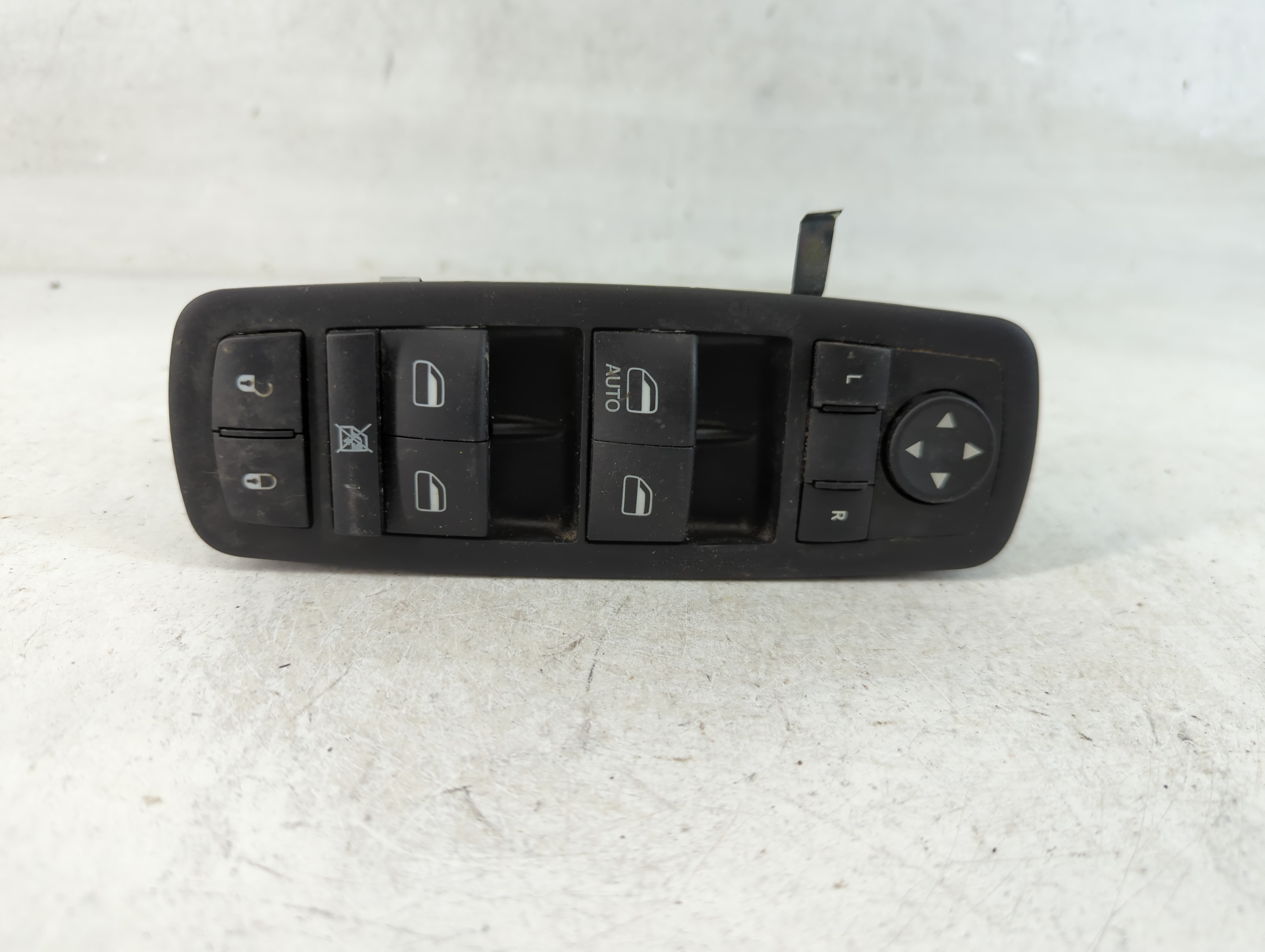 2014 Dodge Journey Driver Left Door Master Power Window Switch 68084001ab 850719 - Oemusedautoparts1.com