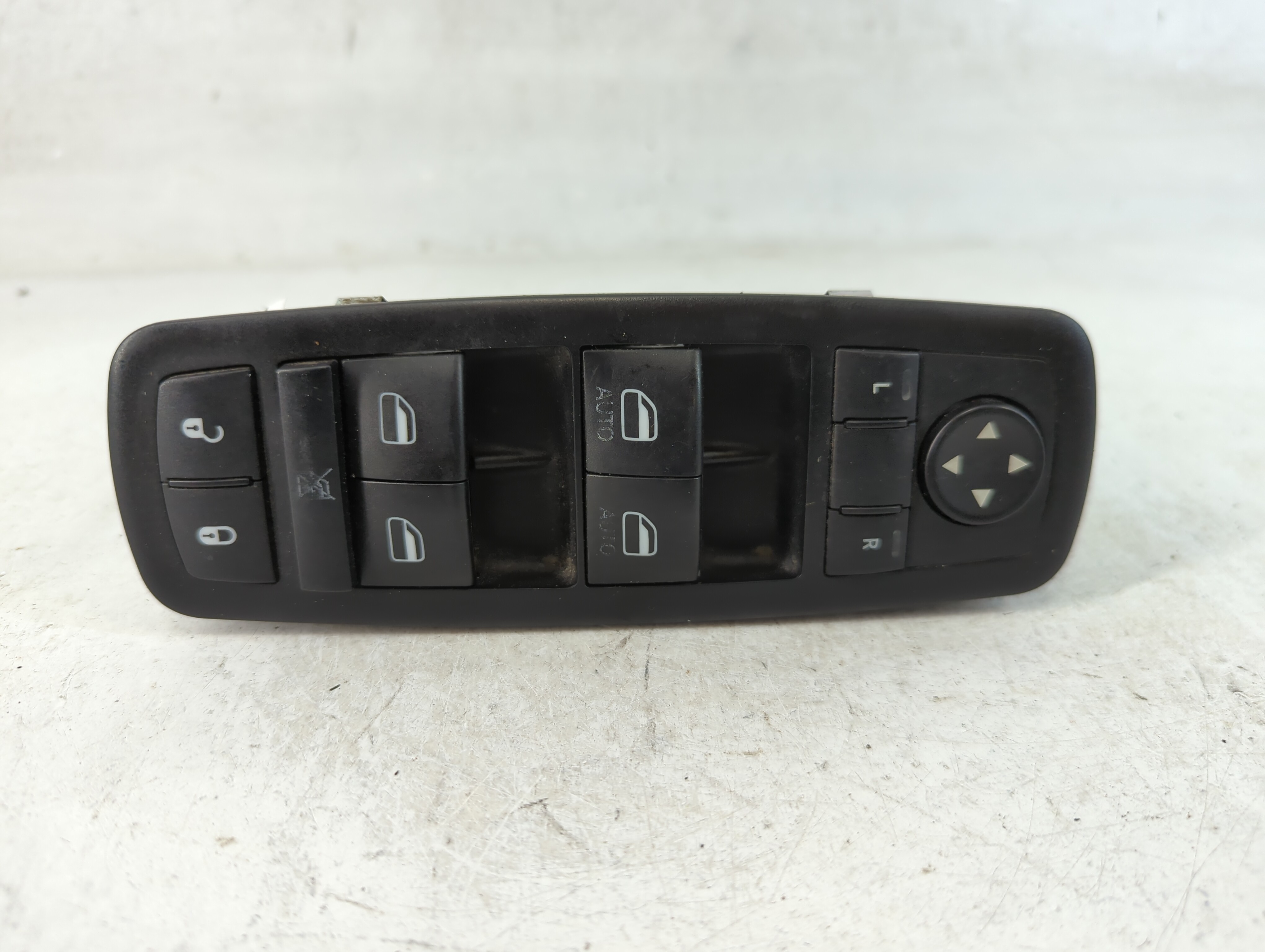2015-2022 Jeep Cherokee Driver Left Door Master Power Window Switch 850721 - Oemusedautoparts1.com