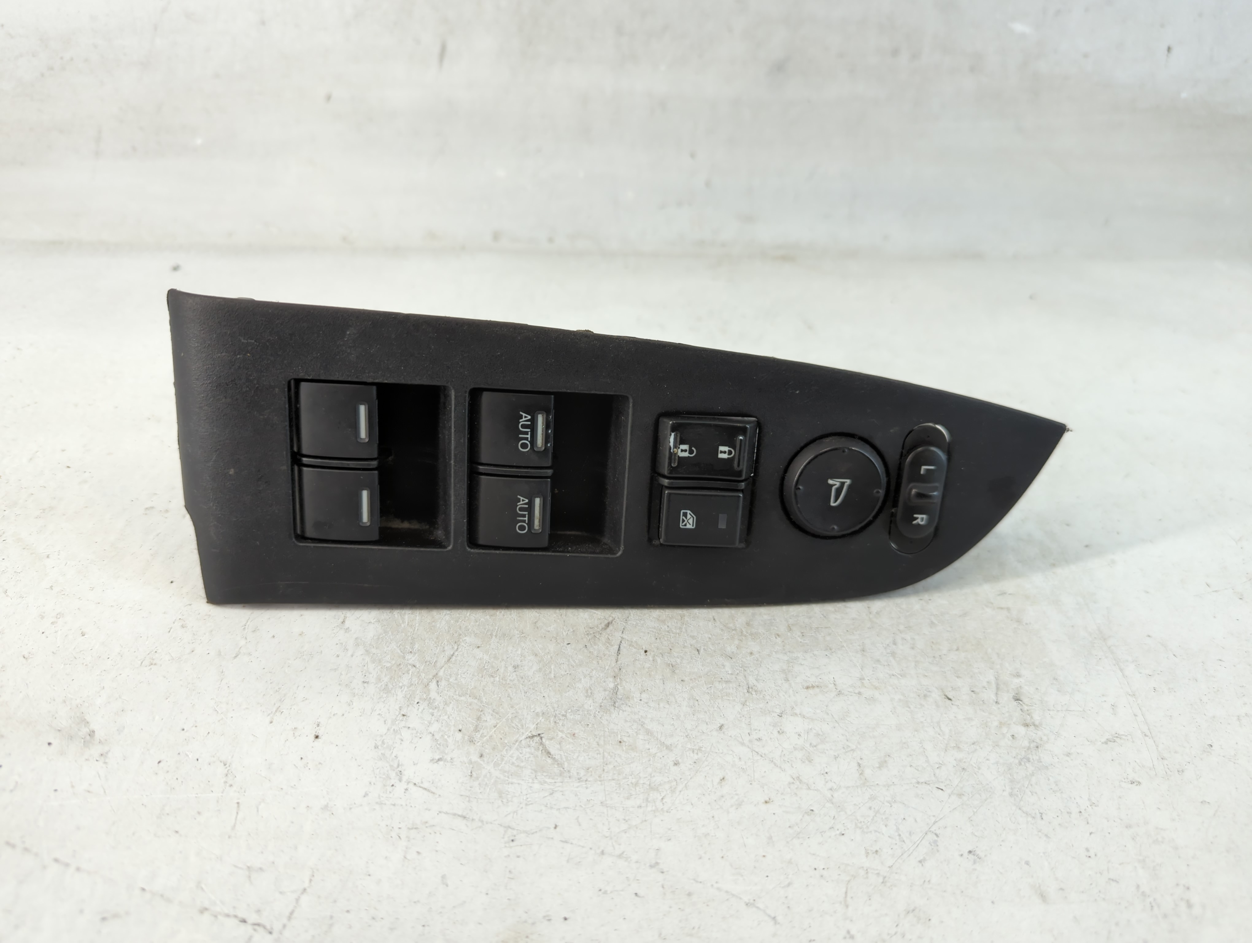 2014-2017 Honda Odyssey Driver Left Door Master Power Window Switch 850760 - Oemusedautoparts1.com