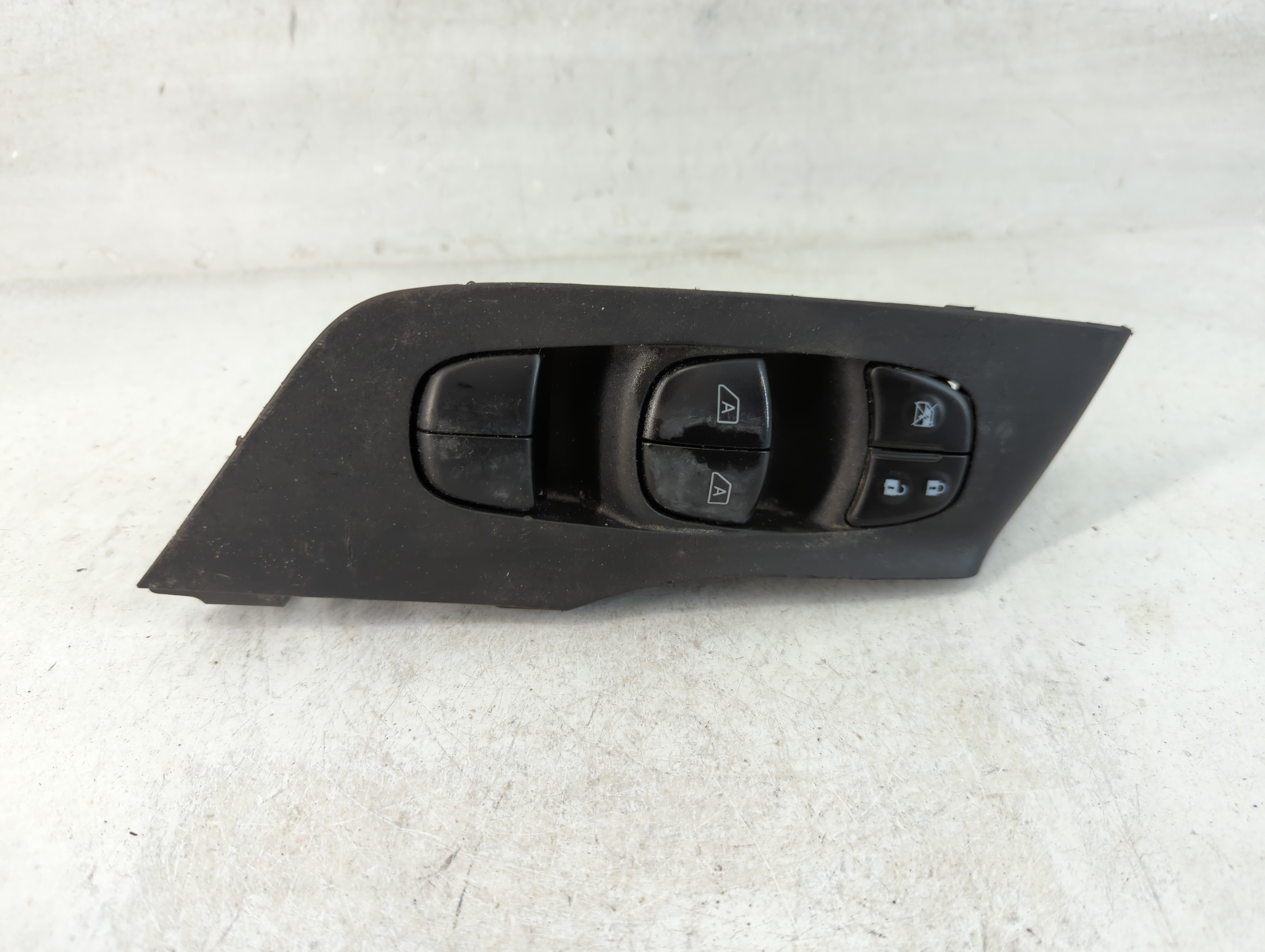 2013-2018 Nissan Altima Driver Left Door Master Power Window Switch 850772 - Oemusedautoparts1.com