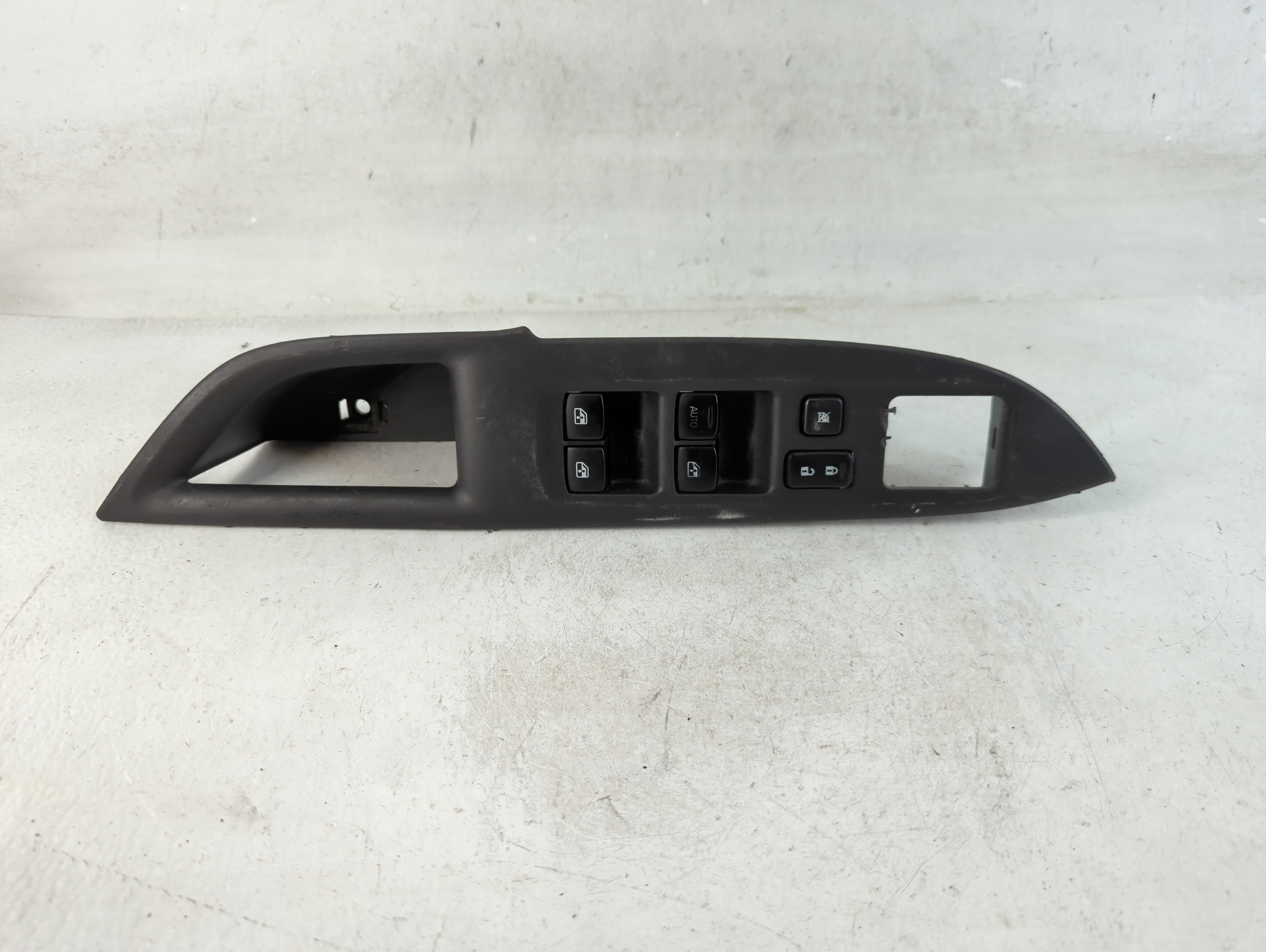 2016 Mitsubishi Outlander Driver Left Door Master Power Window Switch 850784 - Oemusedautoparts1.com