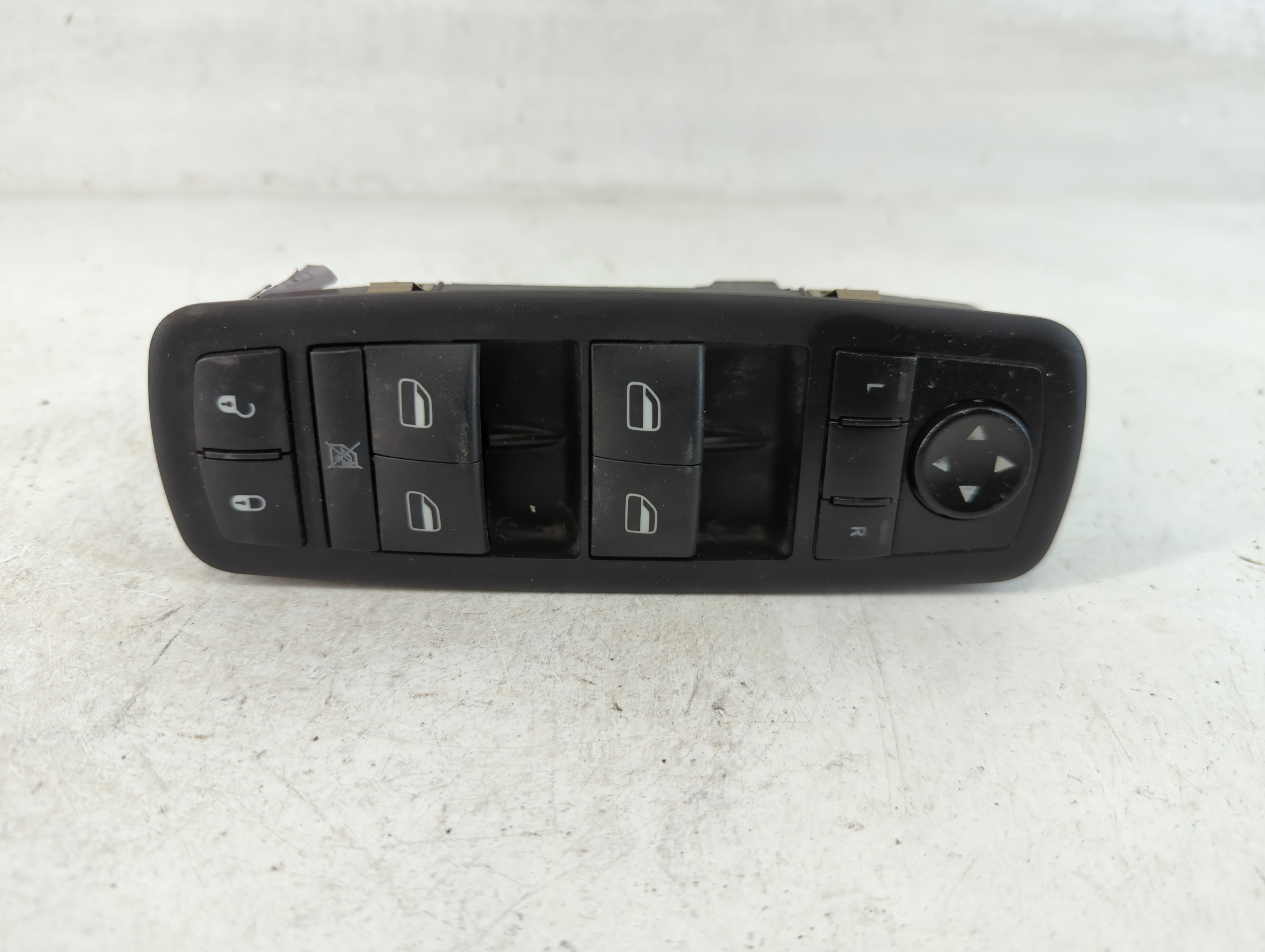 2008 Chrysler Town & Country Driver Left Door Master Power Window Switch 850791 - Oemusedautoparts1.com