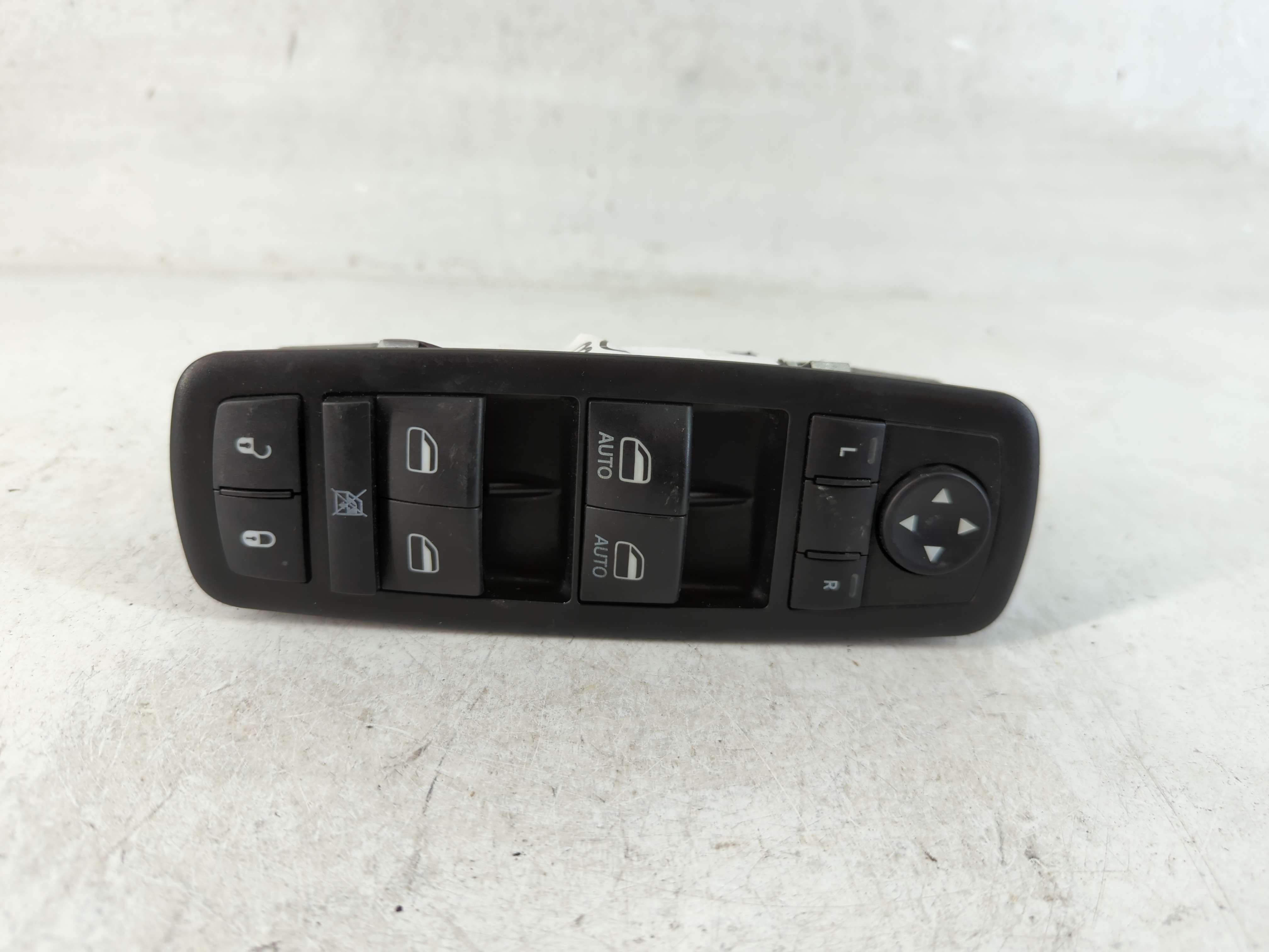 2012 Chrysler Town & Country Driver Left Door Master Power Window Switch 850804 - Oemusedautoparts1.com