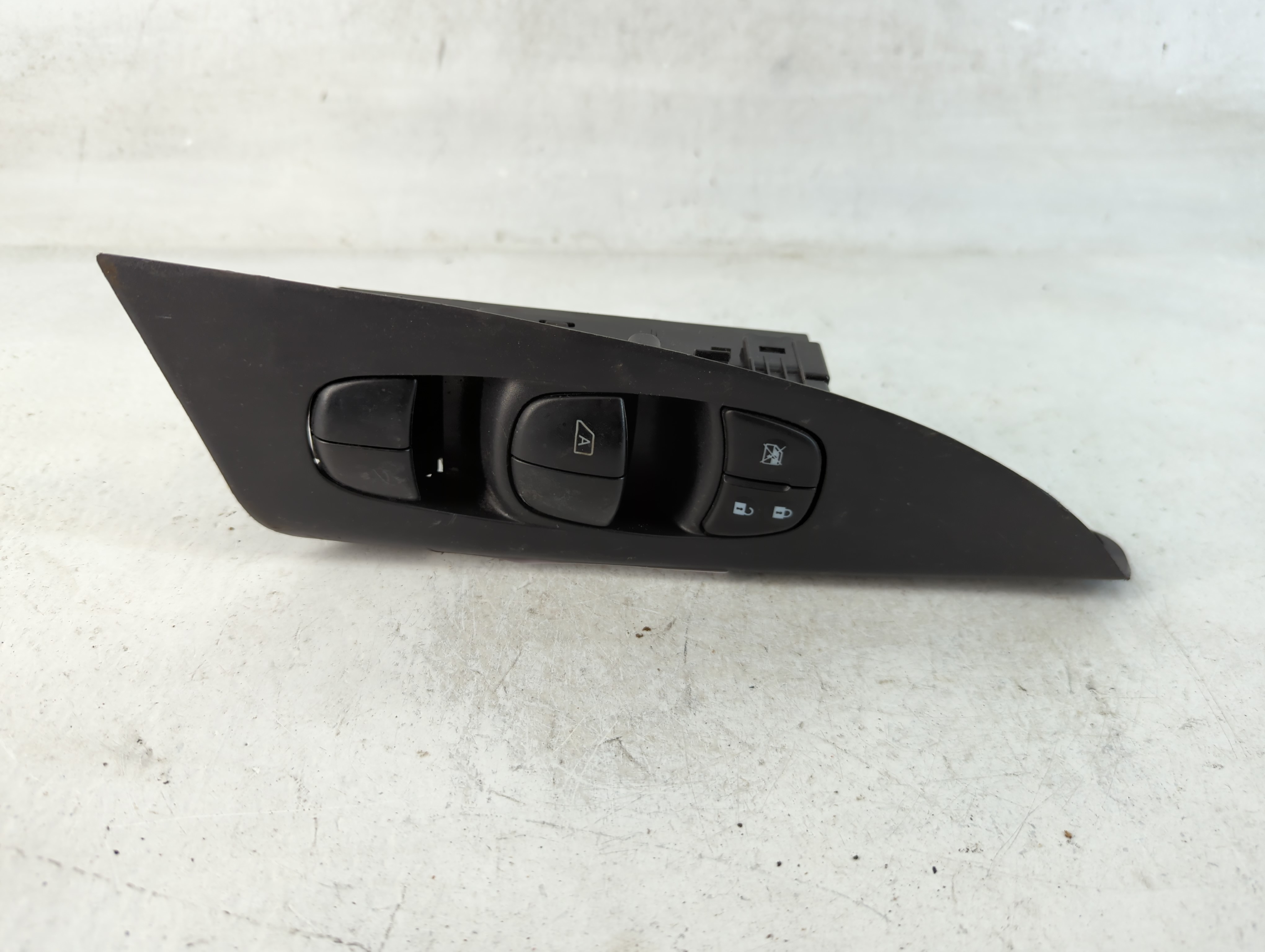 2013-2019 Nissan Sentra Driver Left Door Master Power Window Switch 850818 - Oemusedautoparts1.com