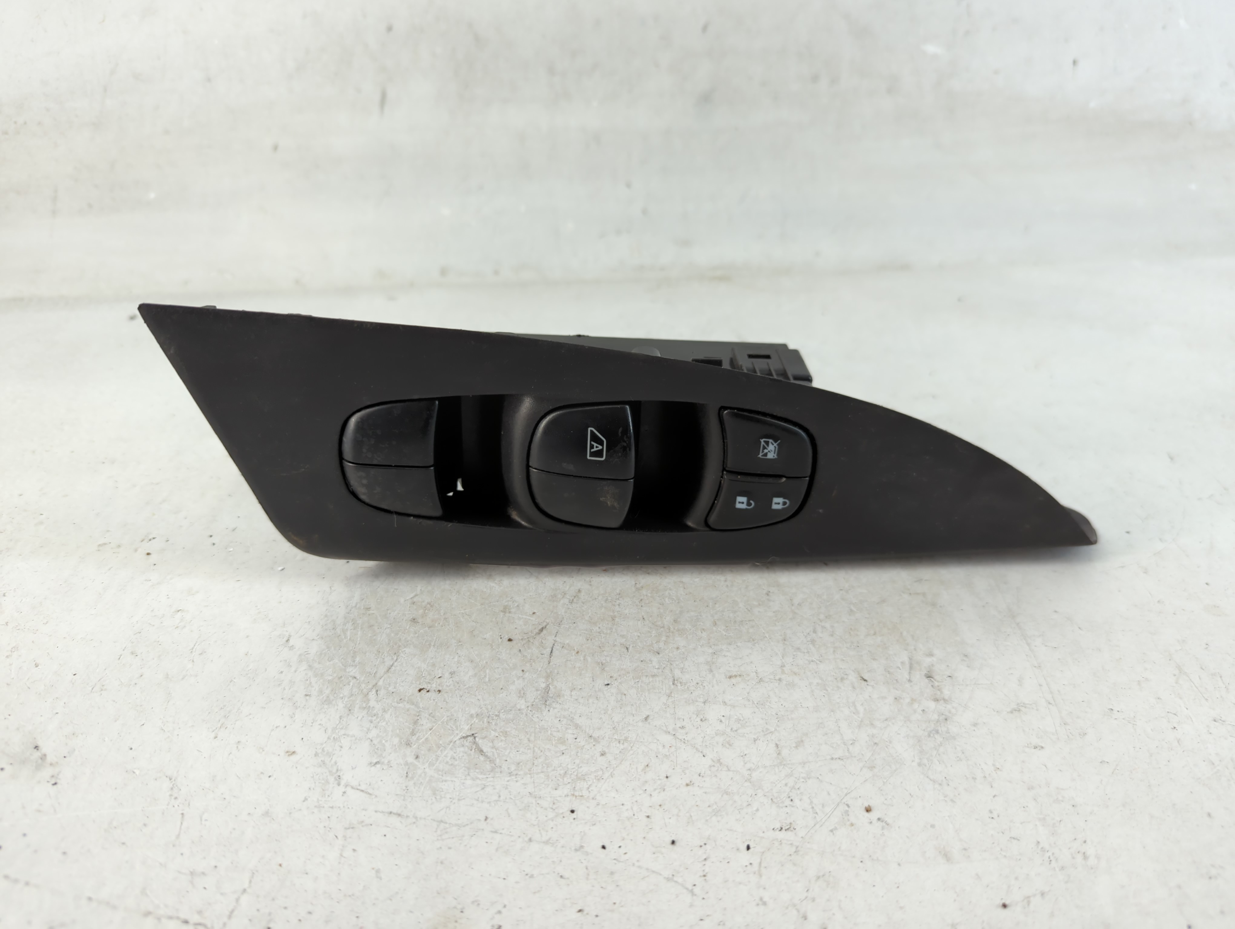 2013-2019 Nissan Sentra Driver Left Door Master Power Window Switch 850822 - Oemusedautoparts1.com