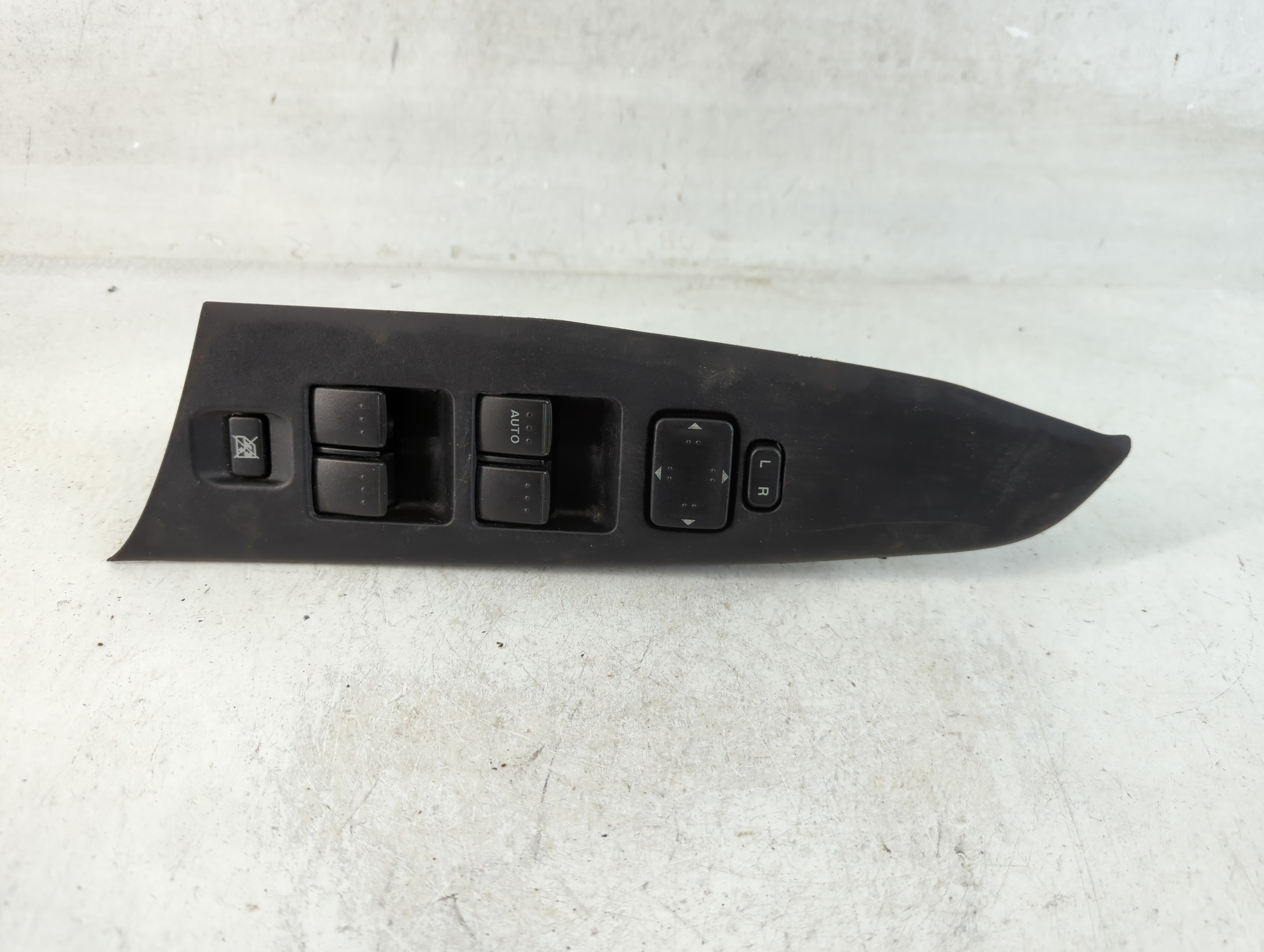 2011-2012 Mazda Cx-7 Driver Left Door Master Power Window Switch 850833 - Oemusedautoparts1.com
