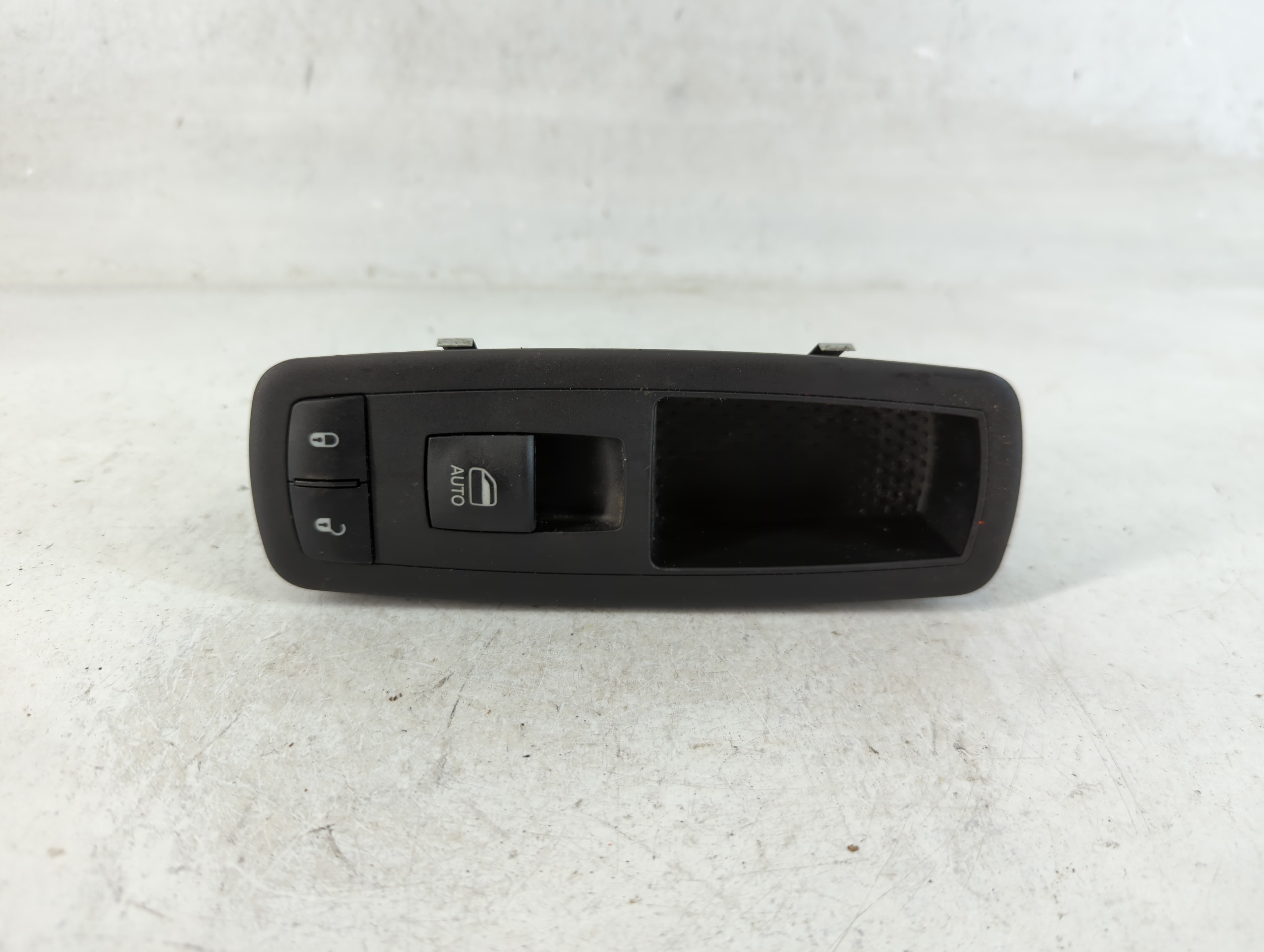 Picture of Dodge Ram 1500 Driver Left Door Master Power Window Switch P68275823ac 850838