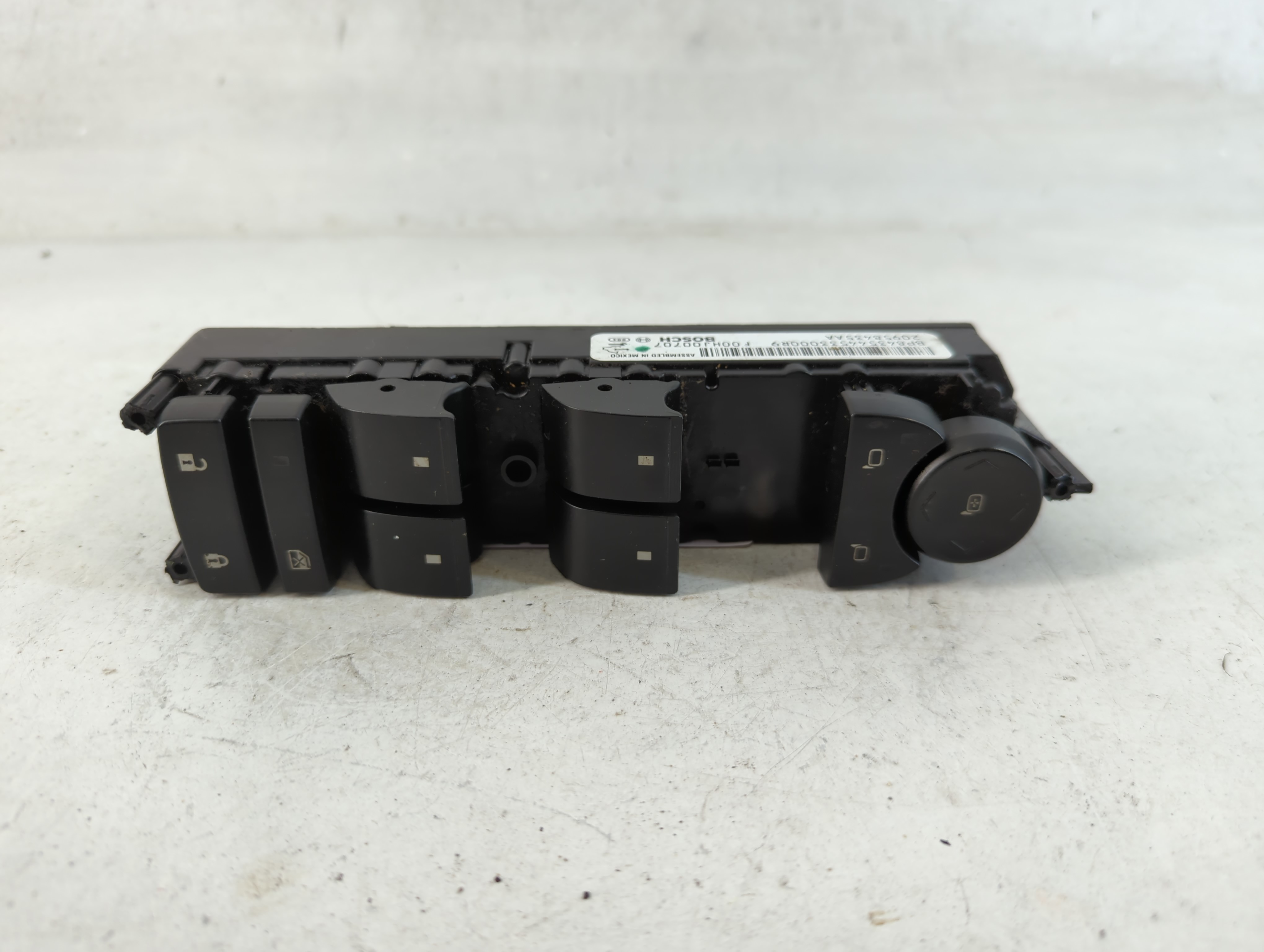 Picture of 2010-2017 Buick Enclave Driver Left Door Master Power Window Switch 850847