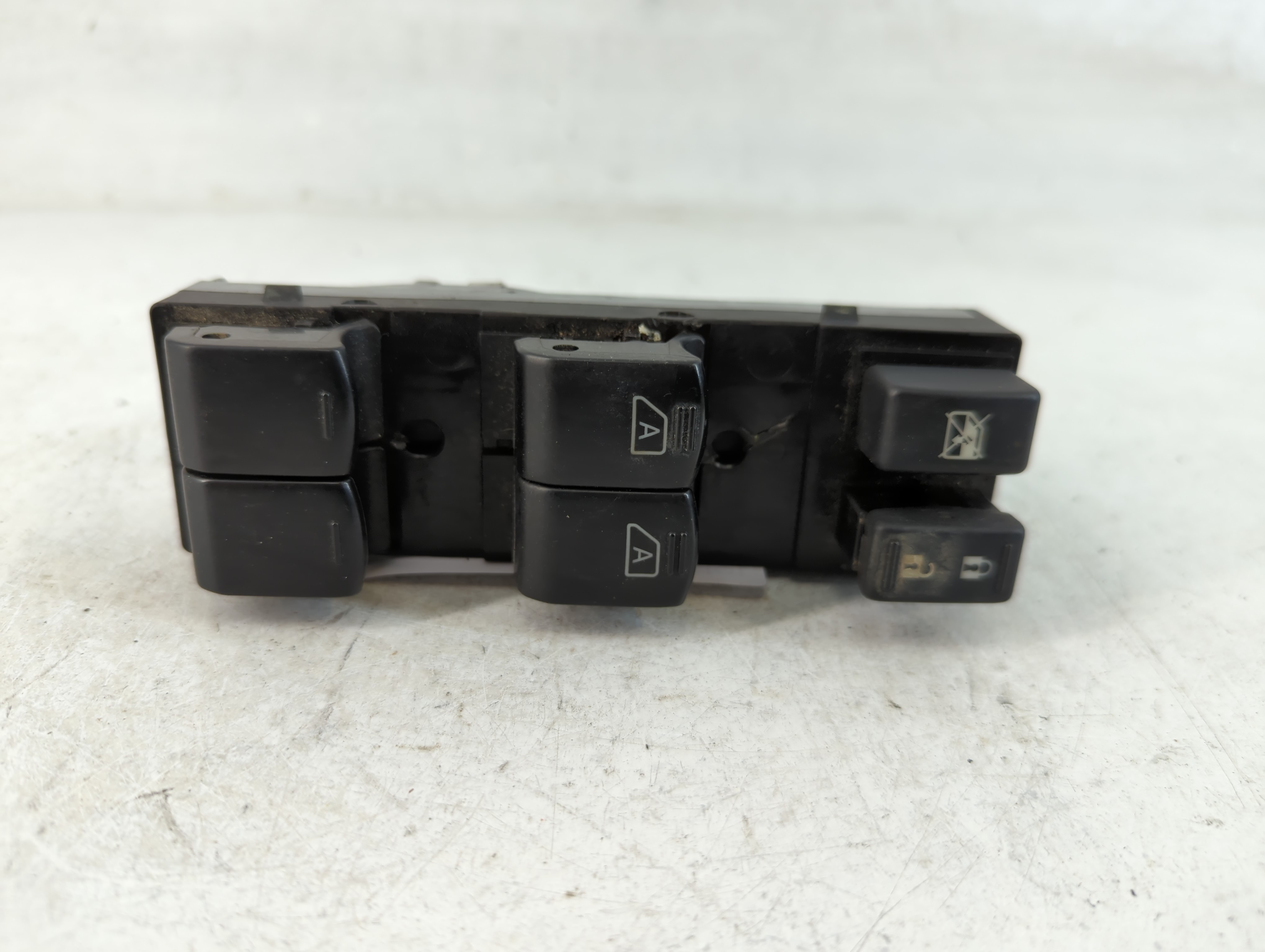 2014-2017 Infiniti Qx70 Driver Left Door Master Power Window Switch 850852 - Oemusedautoparts1.com