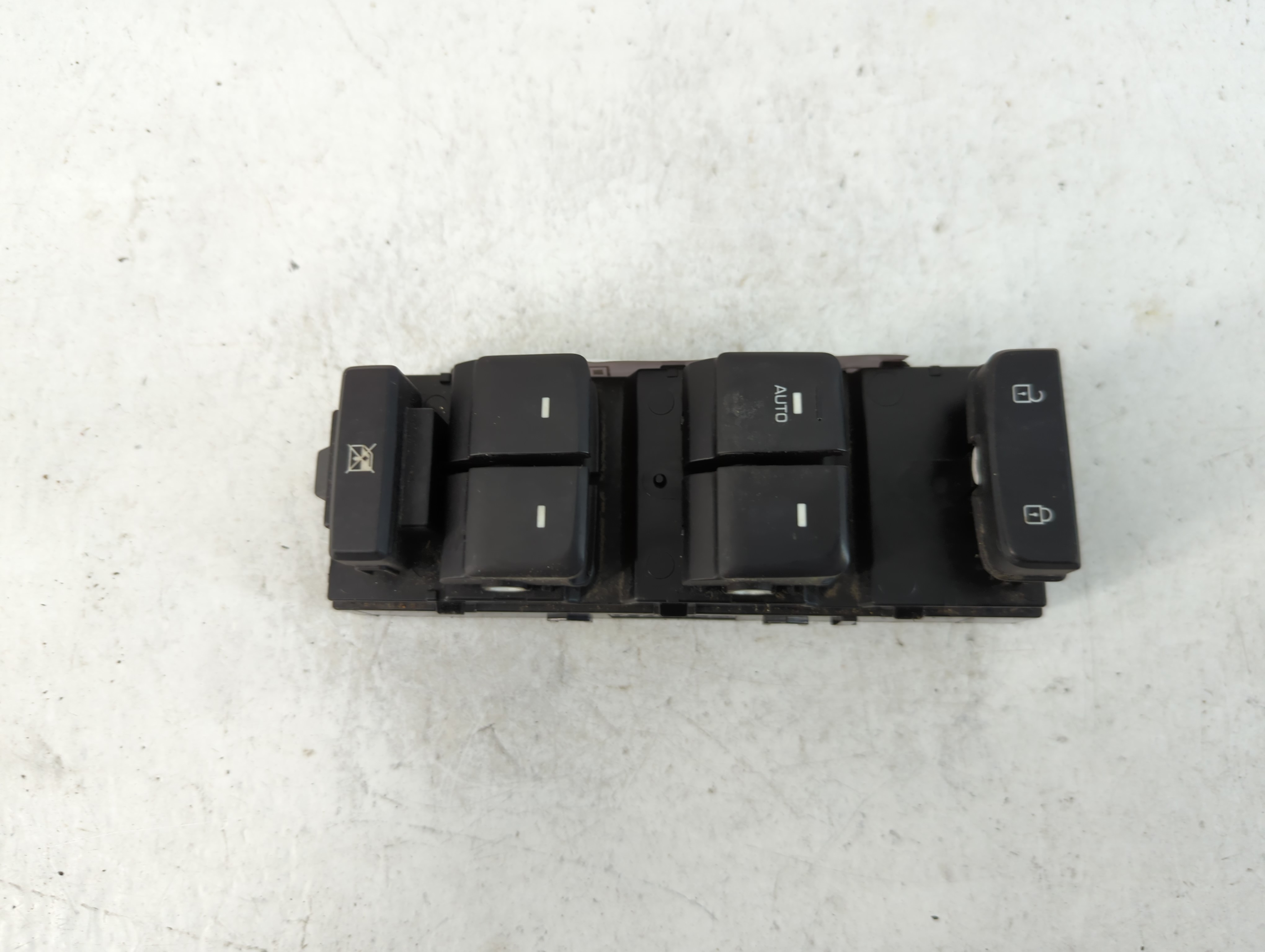 2015-2019 Hyundai Sonata Driver Left Door Master Power Window Switch 850870 - Oemusedautoparts1.com