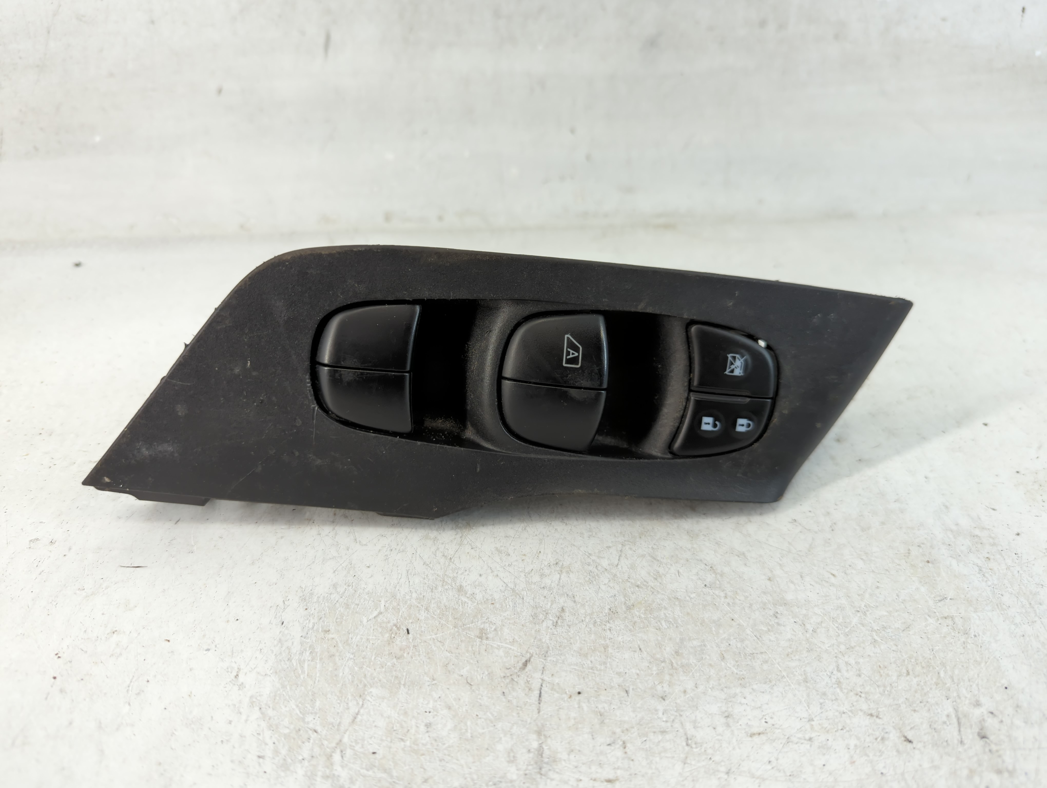Picture of 2013-2018 Nissan Altima Driver Left Door Master Power Window Switch 850903