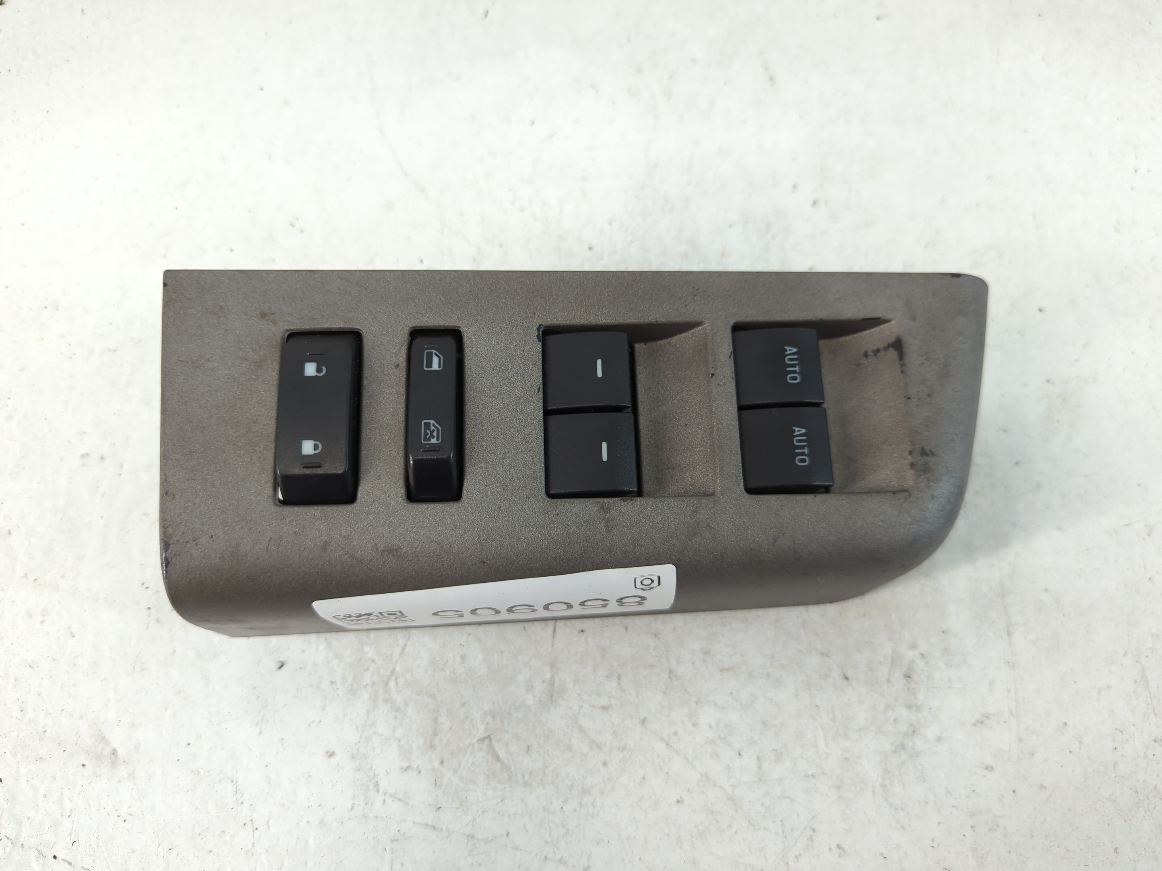 2013 Ford F-250 Super Duty Driver Left Door Master Power Window Switch 850905 - Oemusedautoparts1.com