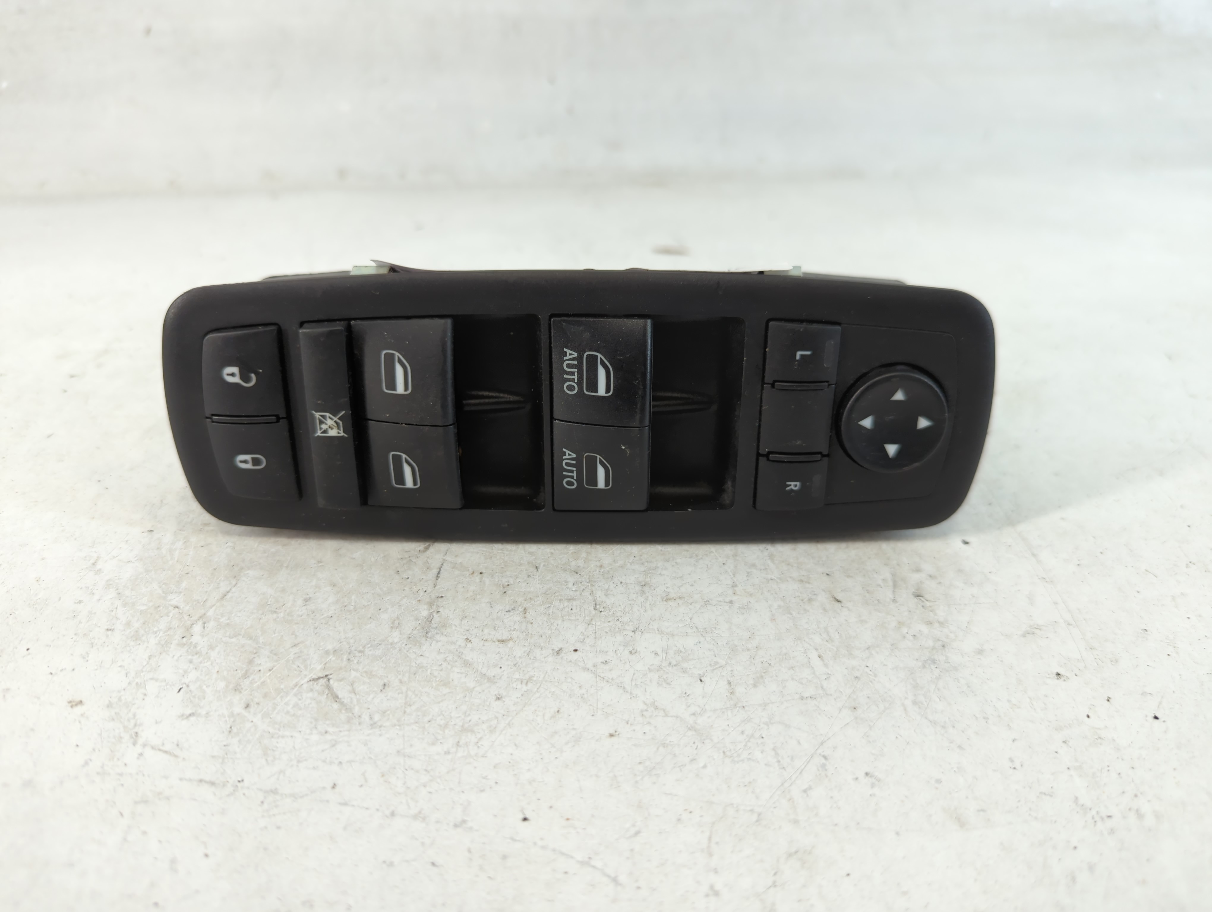Picture of Dodge Ram 1500 Driver Left Door Master Power Window Switch 68262253ac 850925