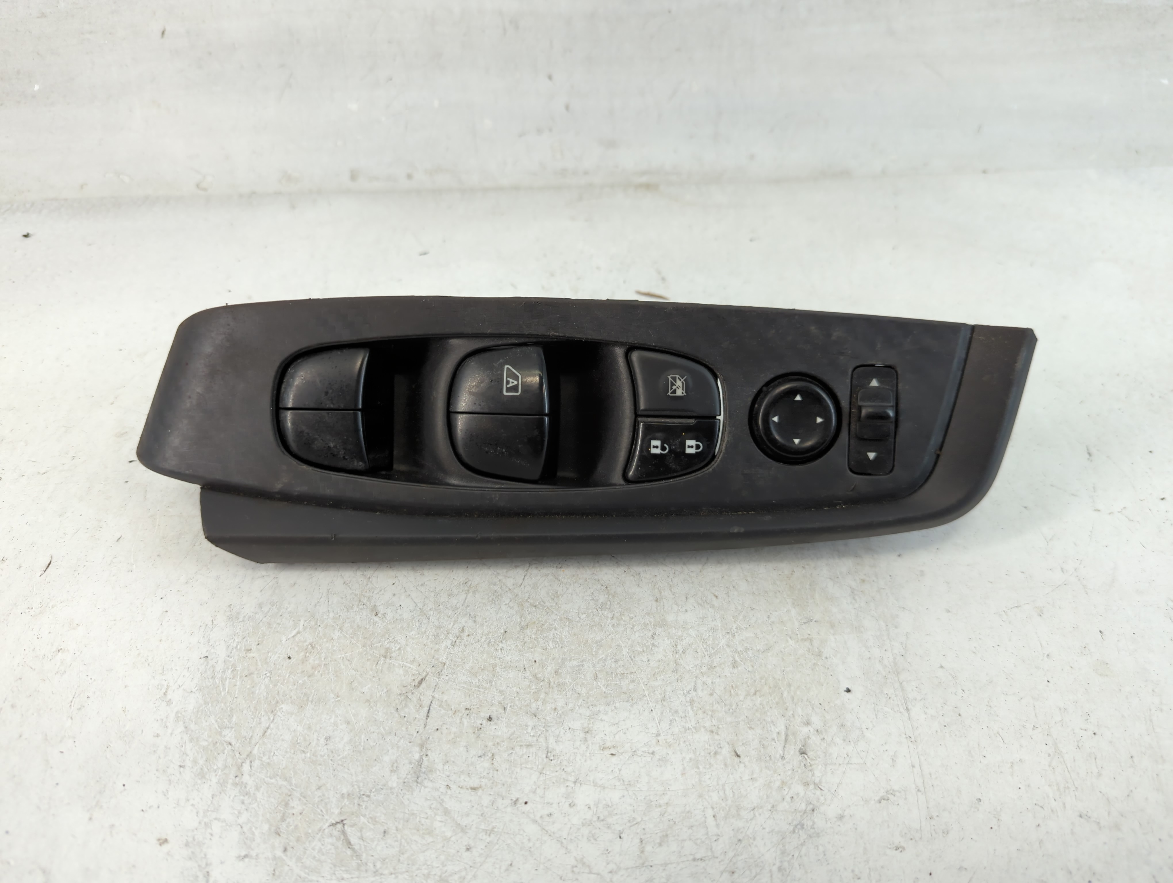 2020-2022 Nissan Sentra Driver Left Door Master Power Window Switch 850934 - Oemusedautoparts1.com