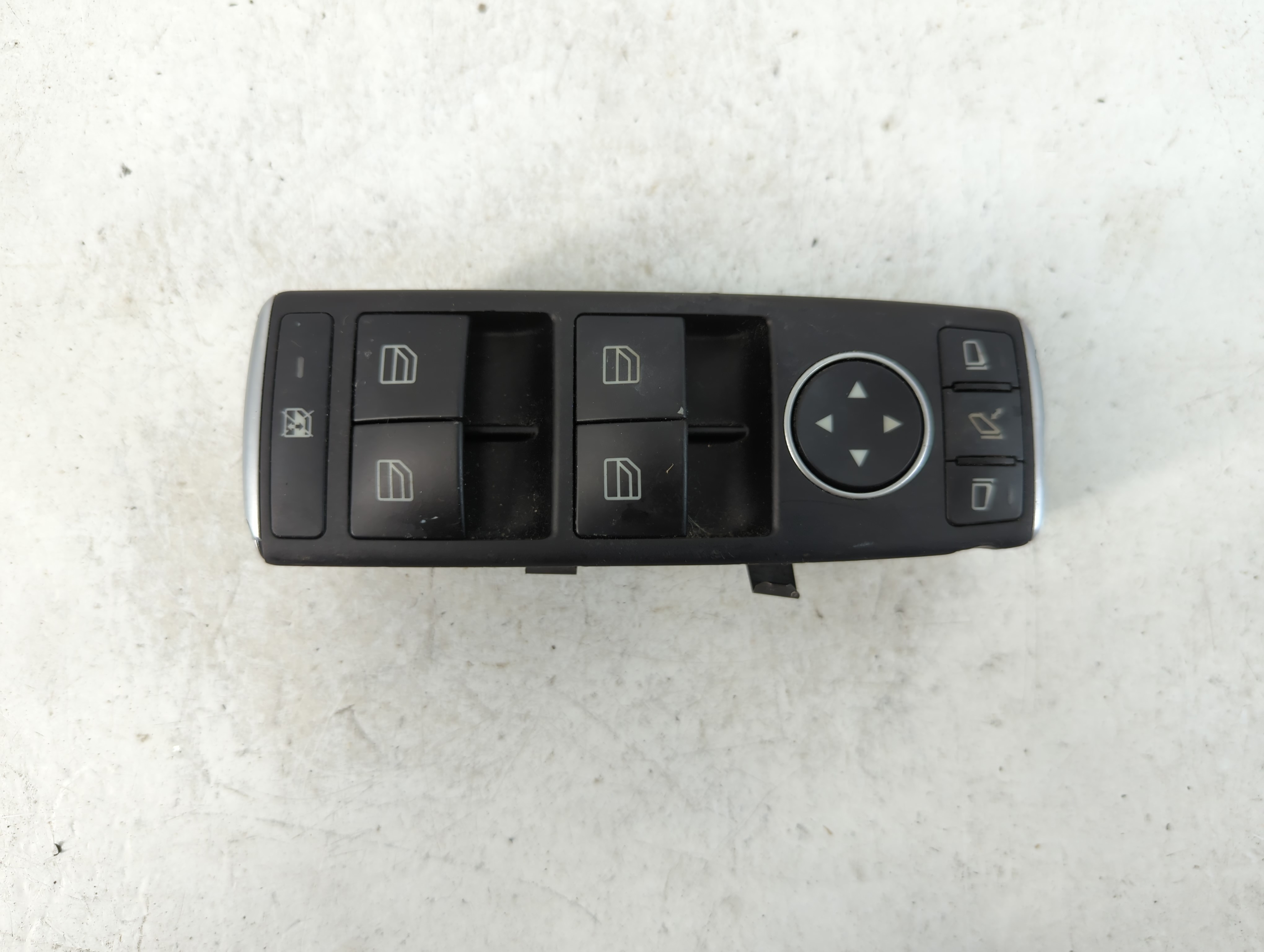 2015 Mercedes-benz Gla250 Driver Left Door Master Power Window Switch 850958 - Oemusedautoparts1.com