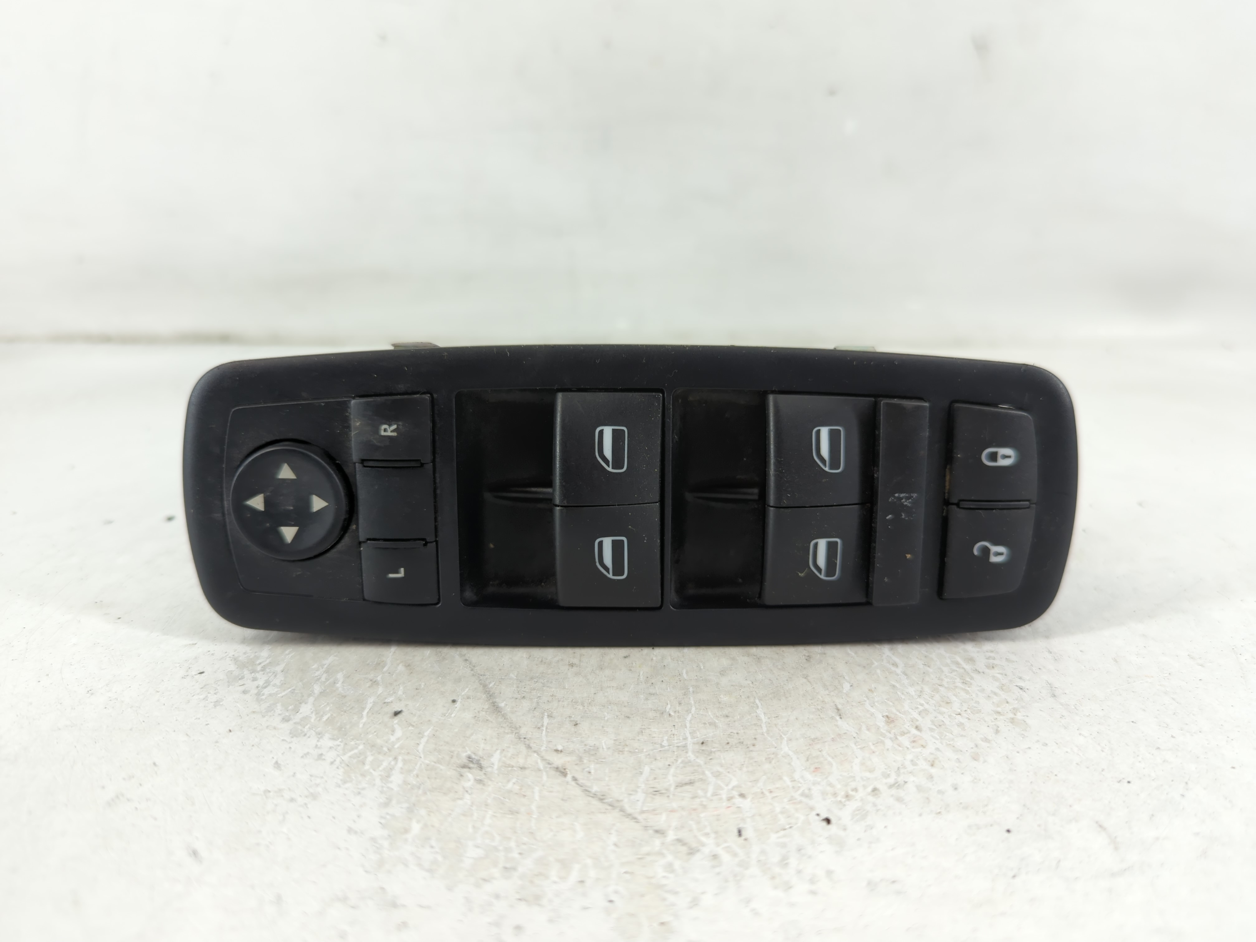 2015 Dodge Journey Driver Left Door Master Power Window Switch 68084001ac 850975 - Oemusedautoparts1.com