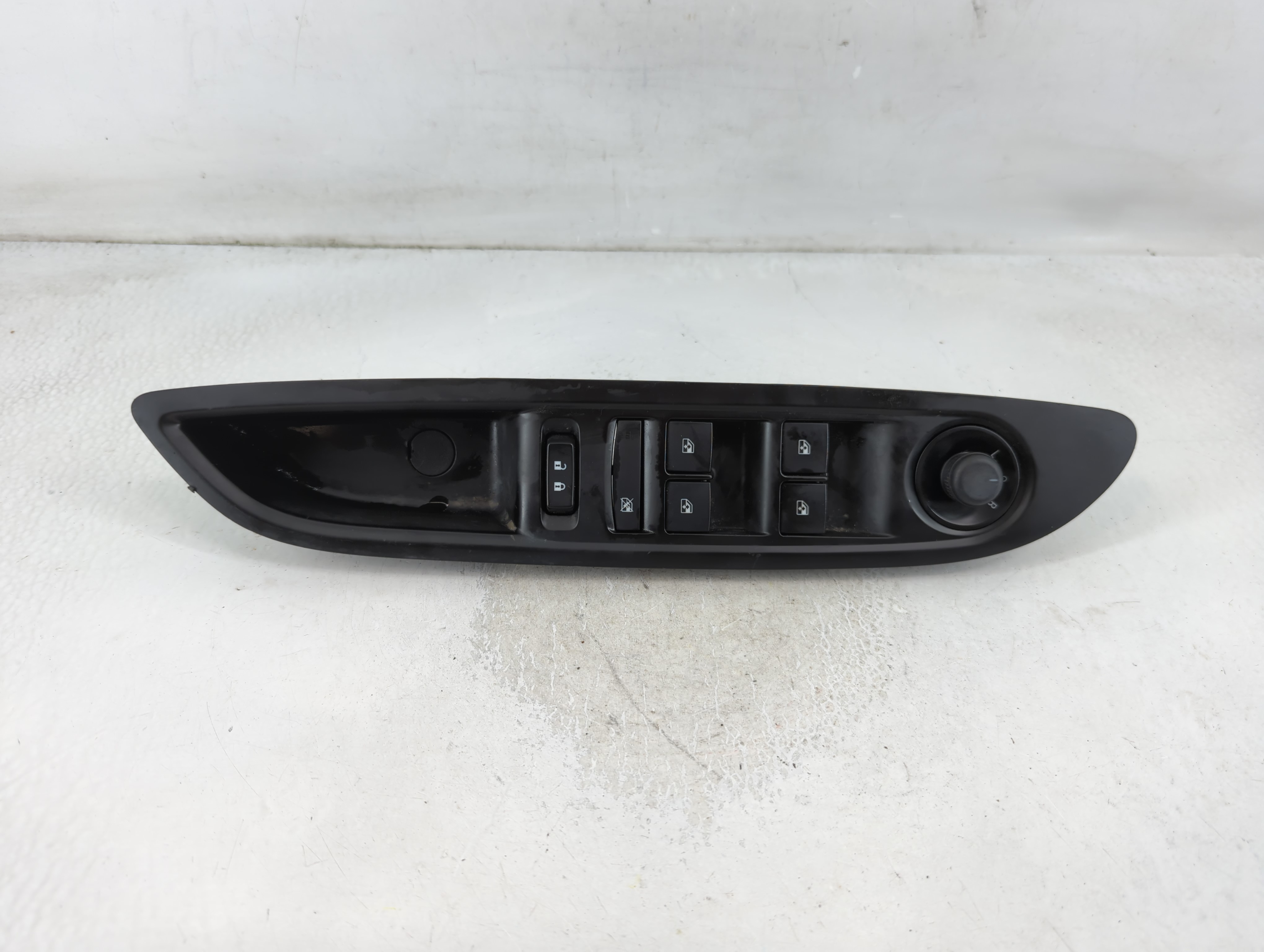 2013-2016 Buick Encore Driver Left Door Master Power Window Switch 850985 - Oemusedautoparts1.com