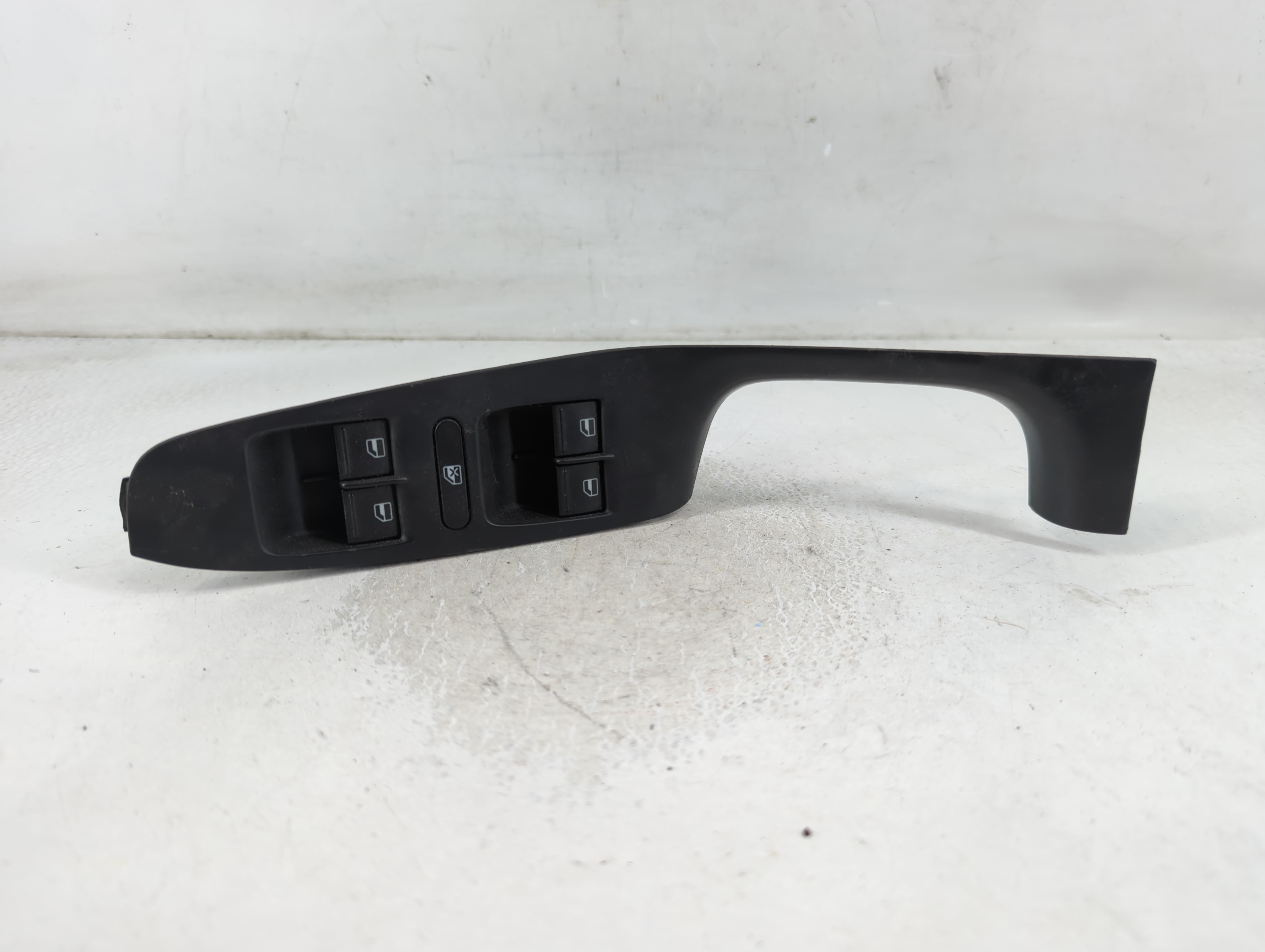 Picture of 2014 Volkswagen Jetta Driver Left Door Master Power Window Switch 850999
