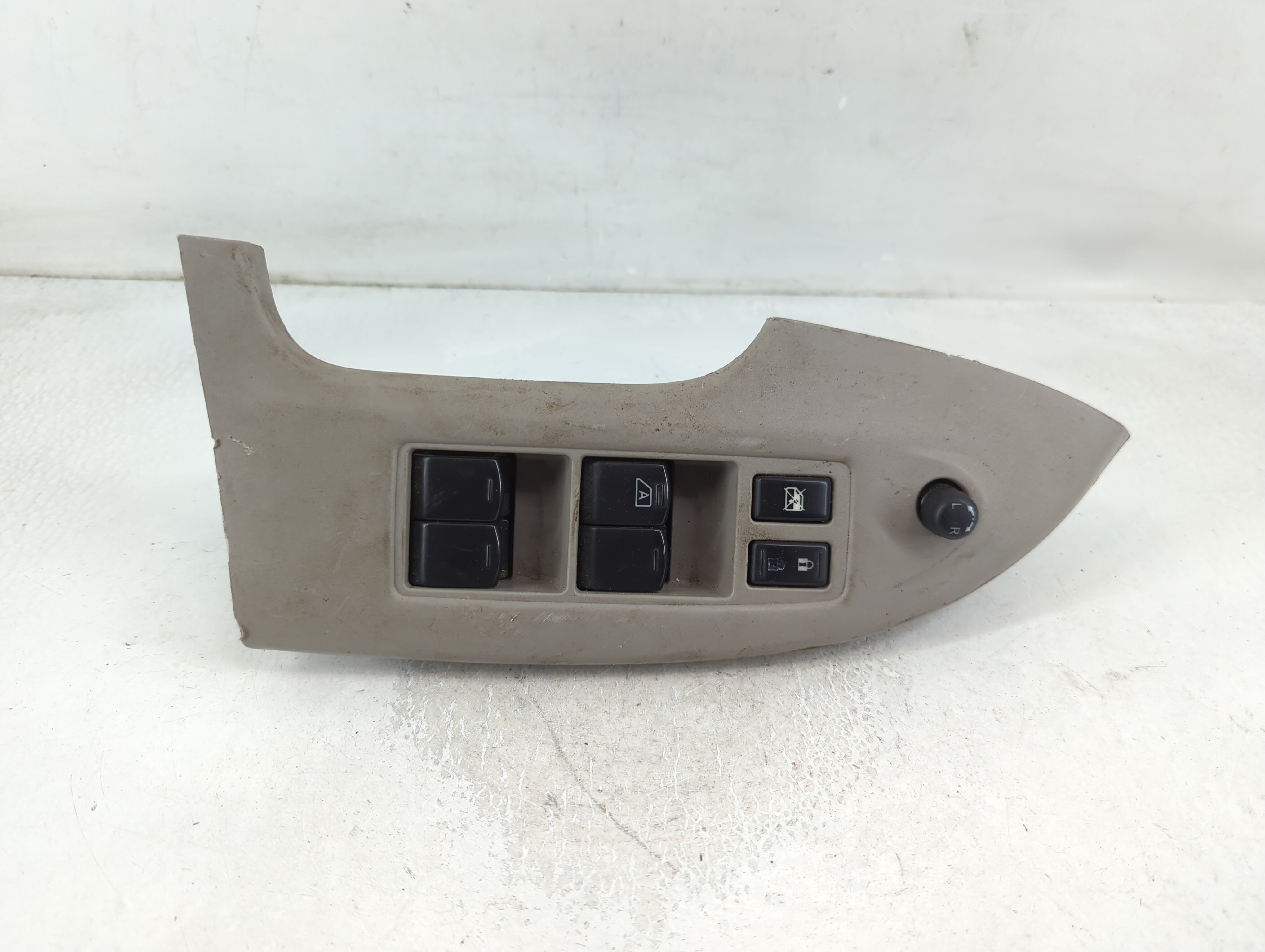 2013-2018 Nissan Altima Driver Left Door Master Power Window Switch 851039 - Oemusedautoparts1.com