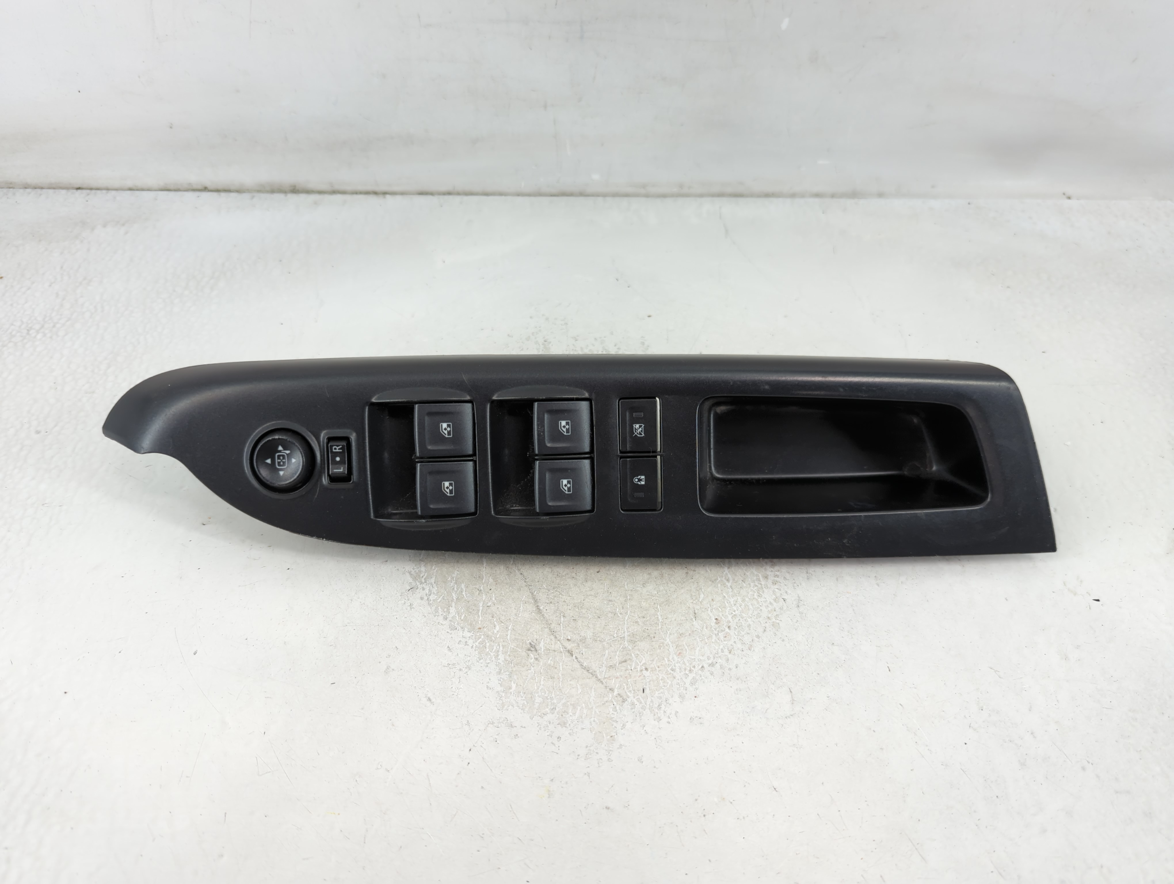 Picture of 2015-2022 Gmc Canyon Driver Left Door Master Power Window Switch 851050