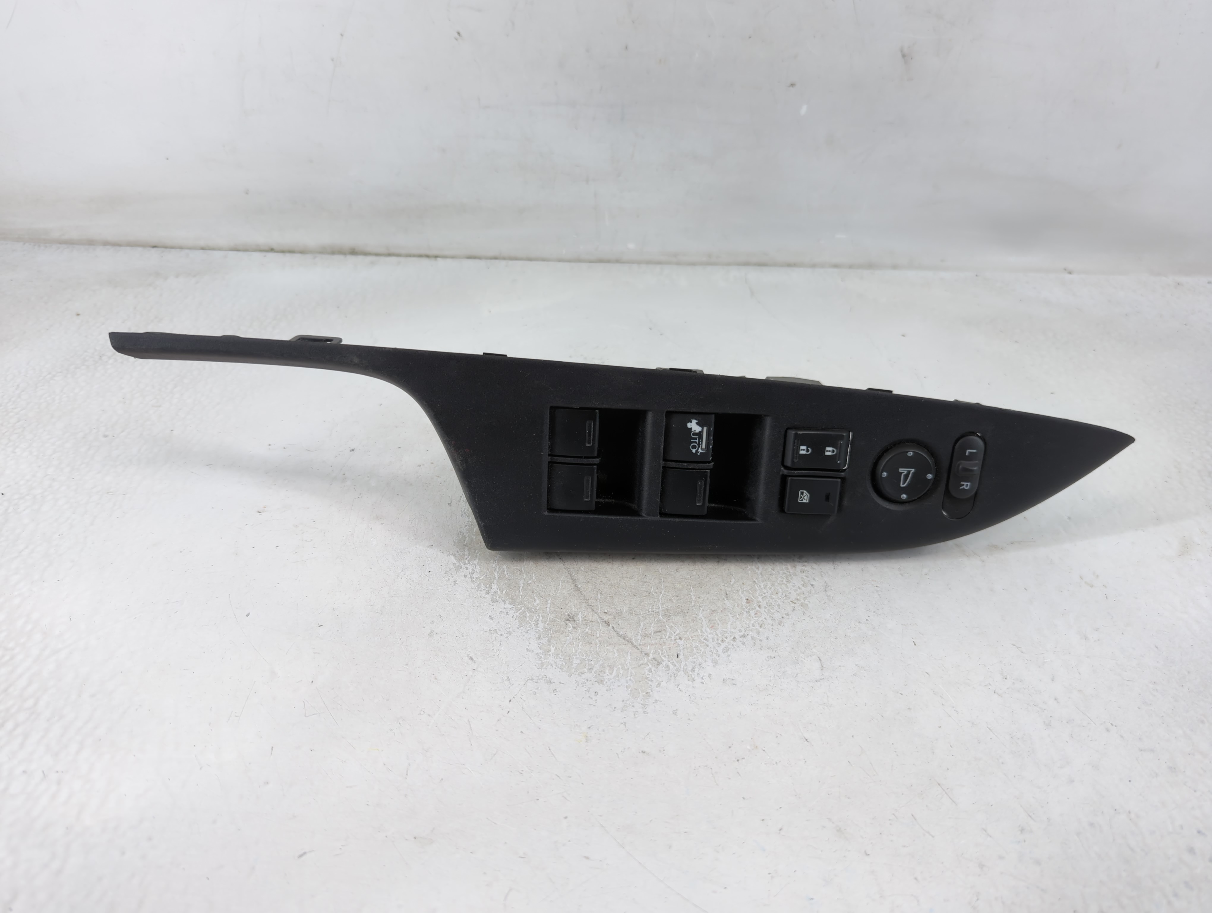 Picture of 2013-2017 Honda Accord Driver Left Door Master Power Window Switch 851060