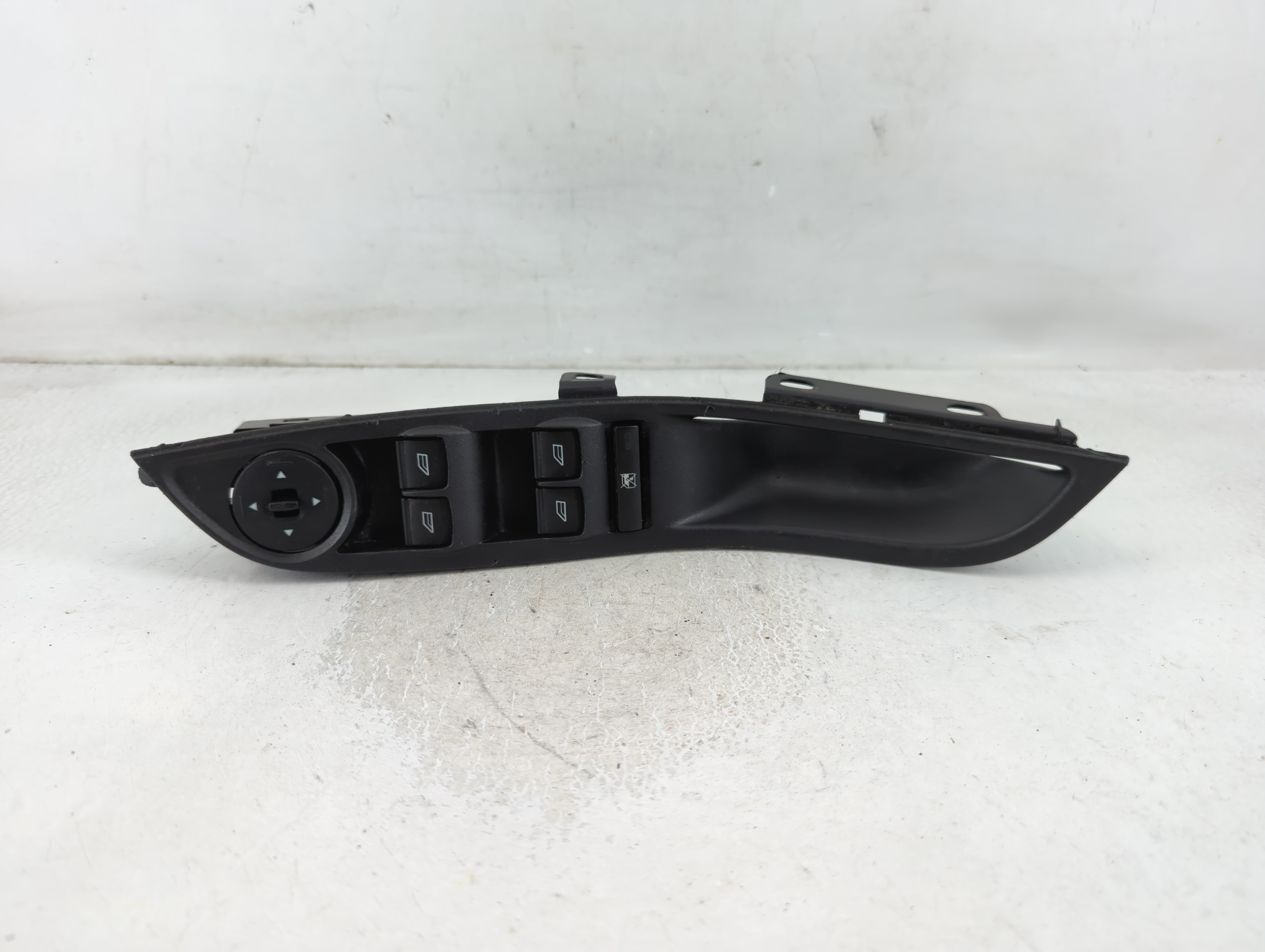 2015-2018 Ford Focus Driver Left Door Master Power Window Switch 851066 - Oemusedautoparts1.com