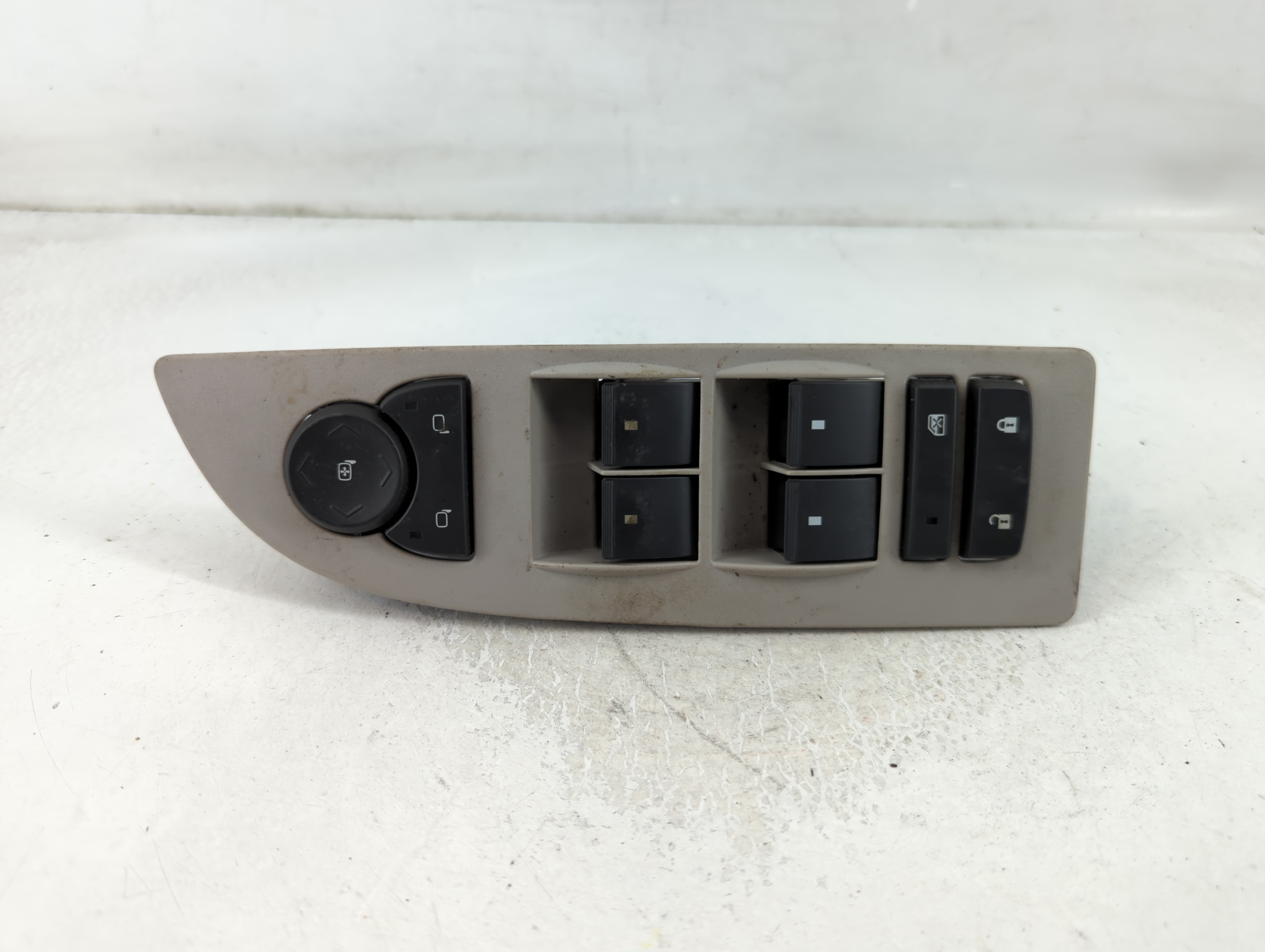 2006-2011 Buick Lucerne Driver Left Door Master Power Window Switch 851071 - Oemusedautoparts1.com