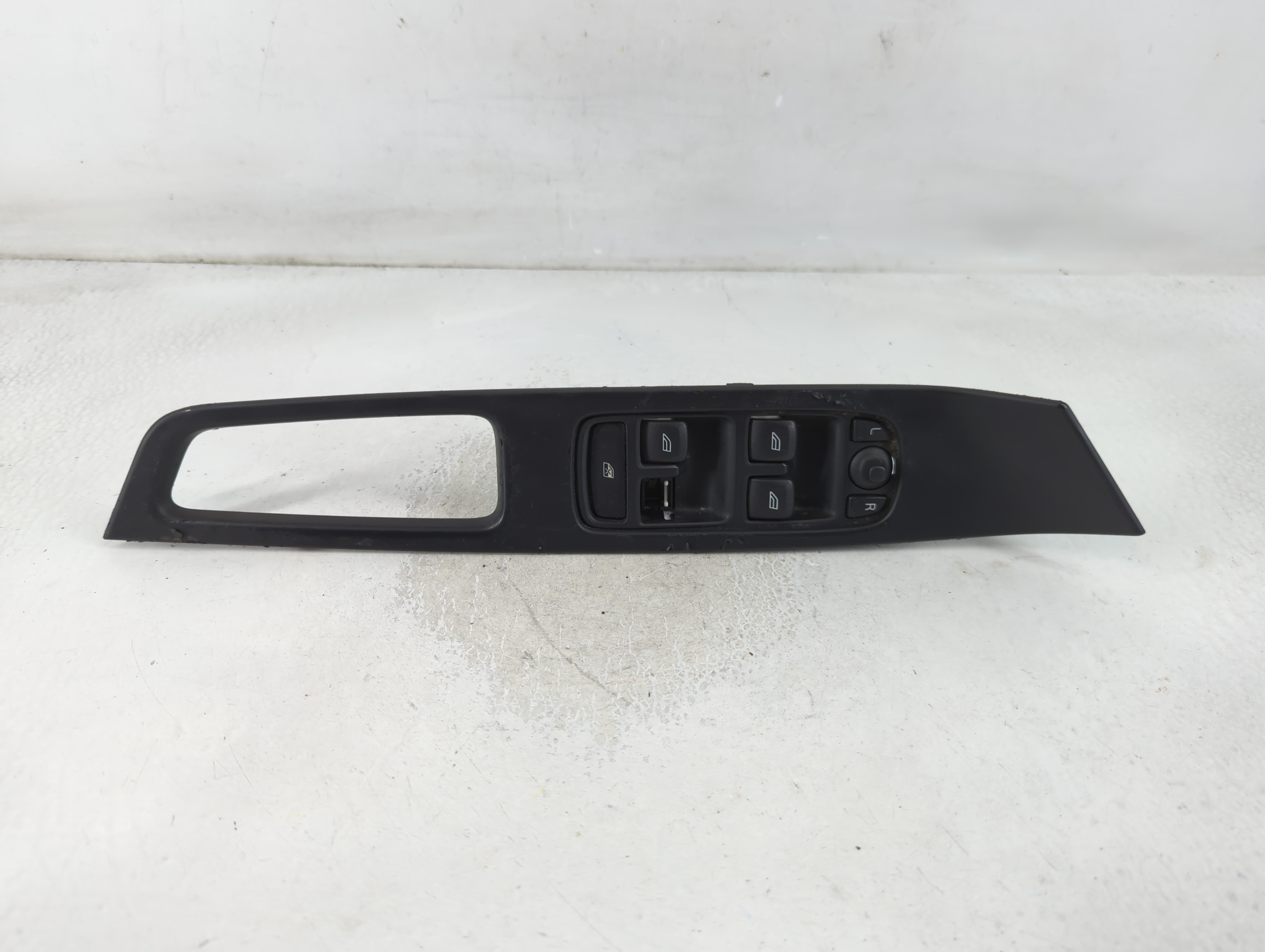 Picture of 2014-2017 Volvo Xc60 Driver Left Door Master Power Window Switch 31343101 851081