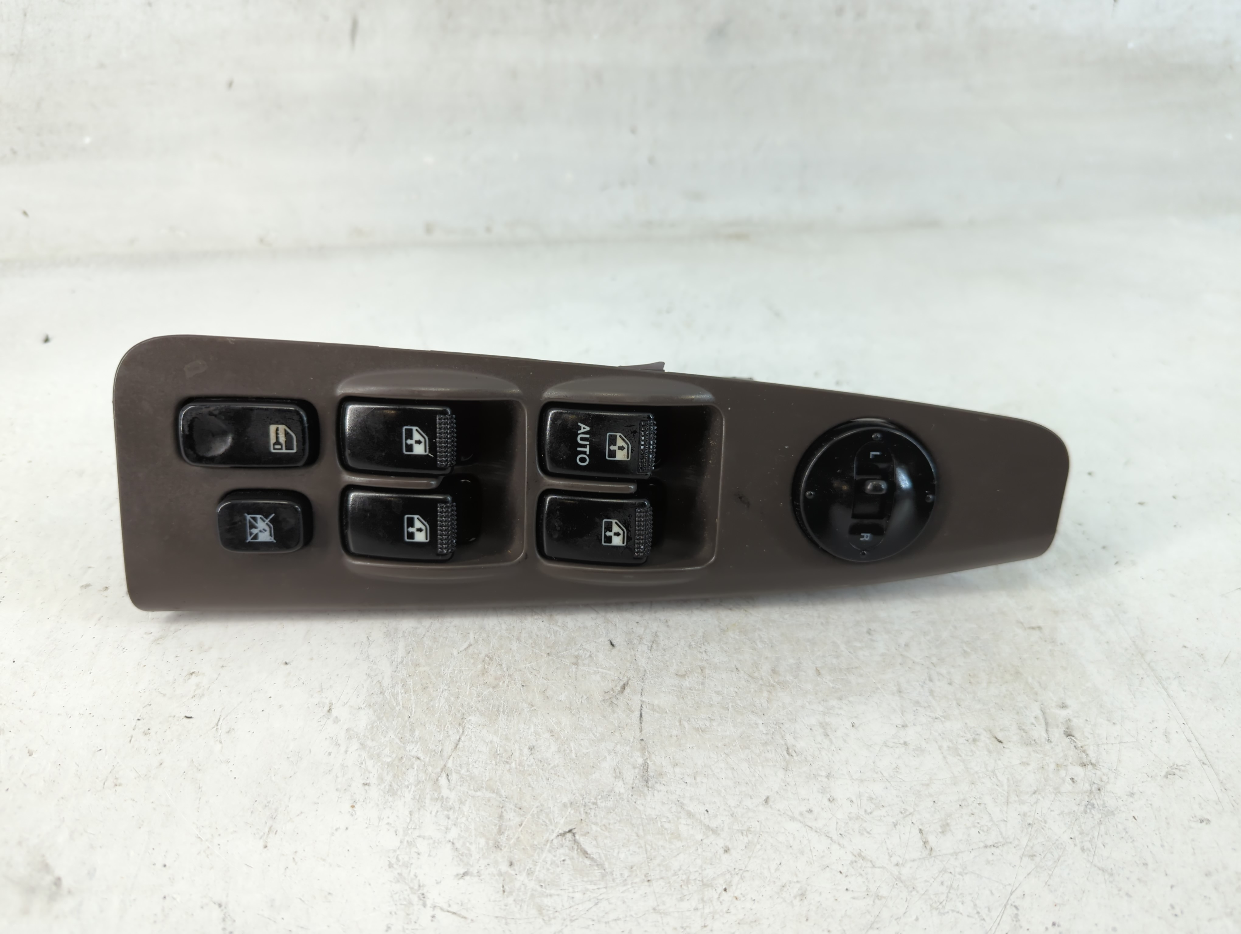 Picture of 2004-2009 Kia Spectra Driver Left Door Master Power Window Switch 851101