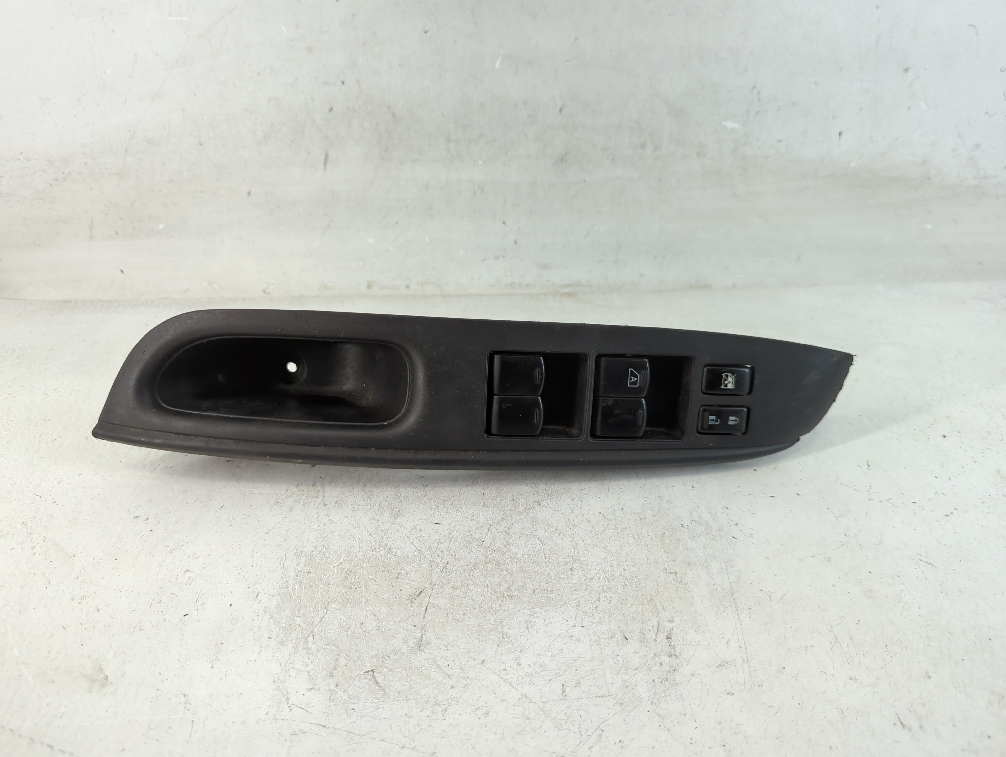 2012-2019 Nissan Versa Driver Left Door Master Power Window Switch 851115 - Oemusedautoparts1.com