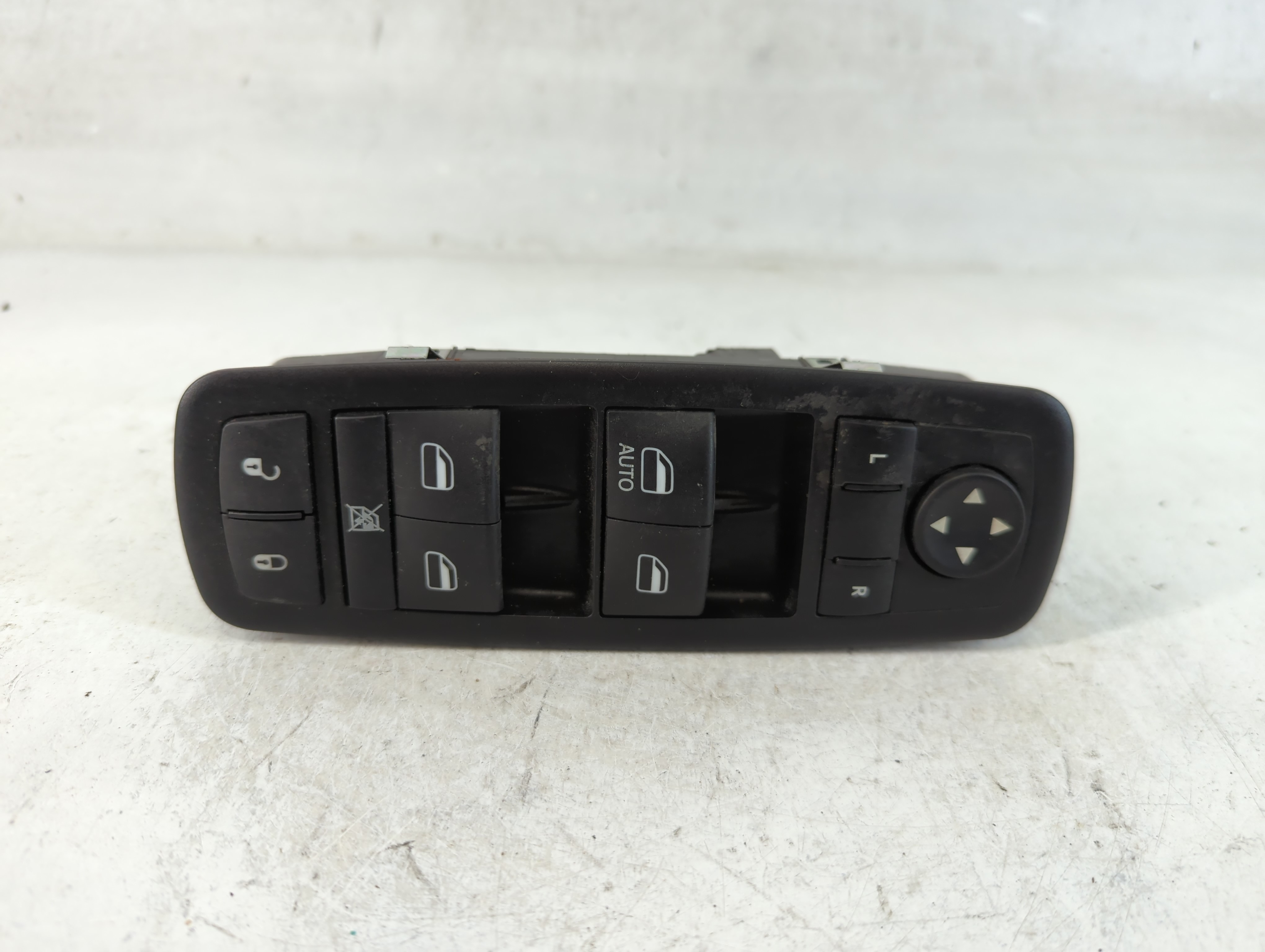 2015 Dodge Journey Driver Left Door Master Power Window Switch 68084001ab 851116 - Oemusedautoparts1.com