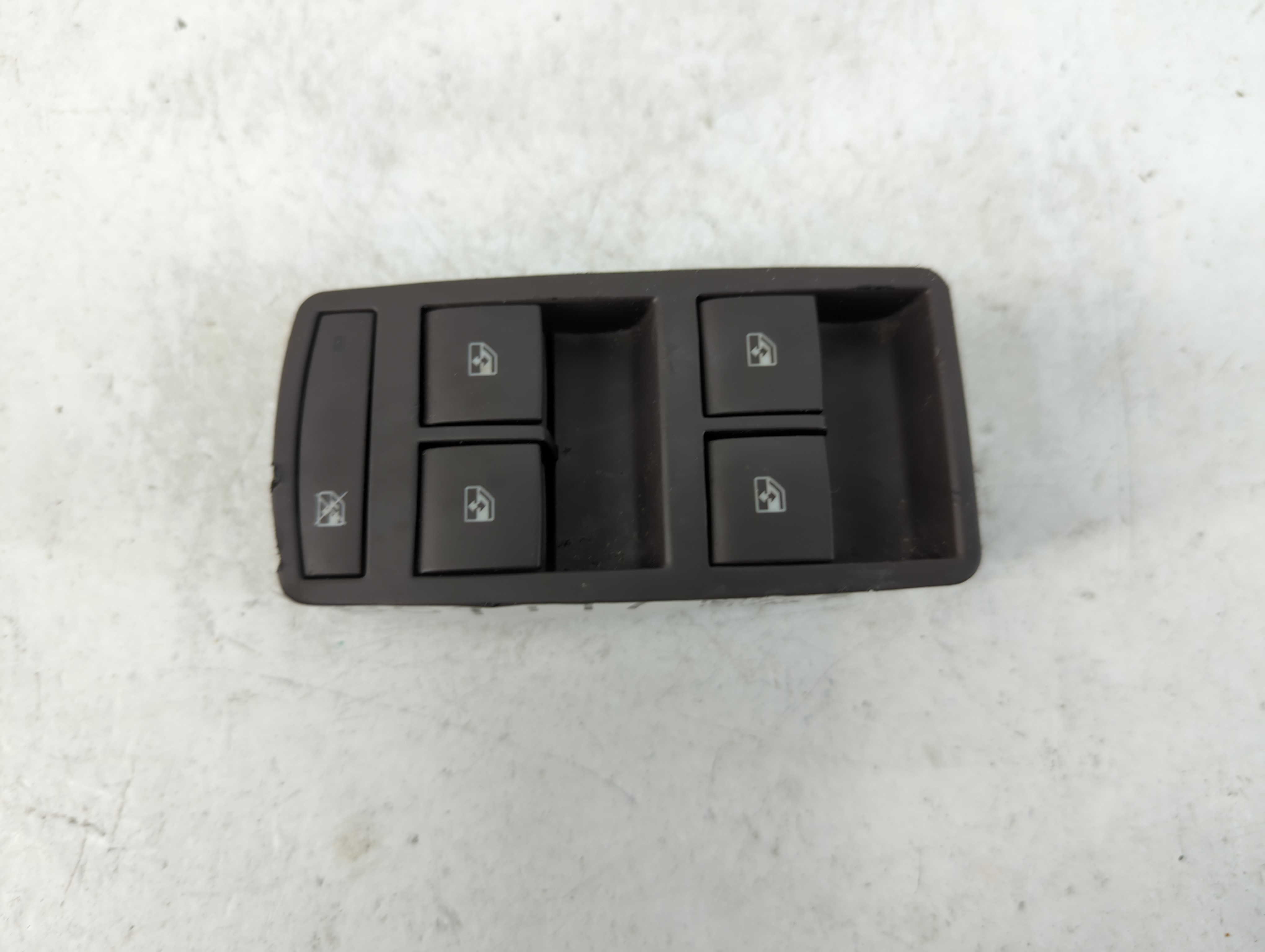 2016-2017 Buick Regal Driver Left Door Master Power Window Switch 851117 - Oemusedautoparts1.com