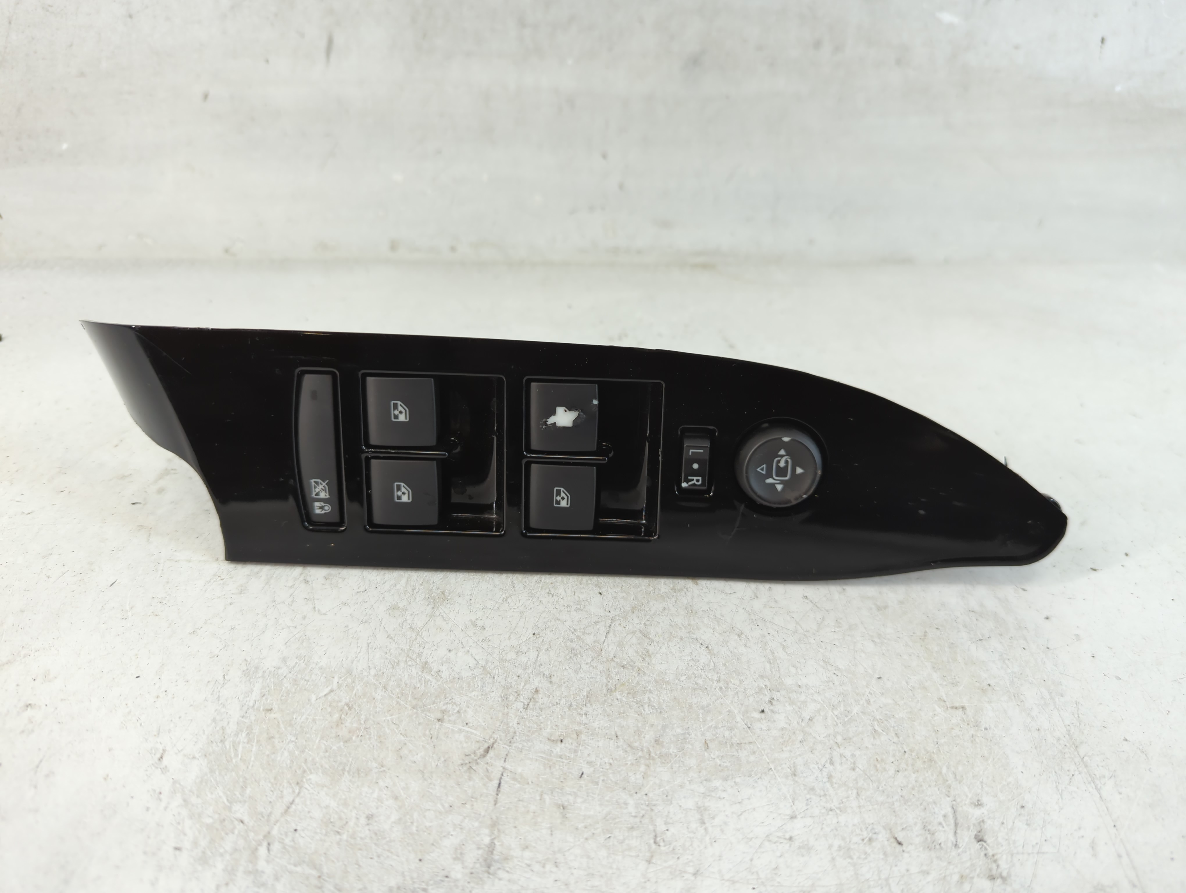 2015-2019 Cadillac Xts Driver Left Door Master Power Window Switch 851139 - Oemusedautoparts1.com