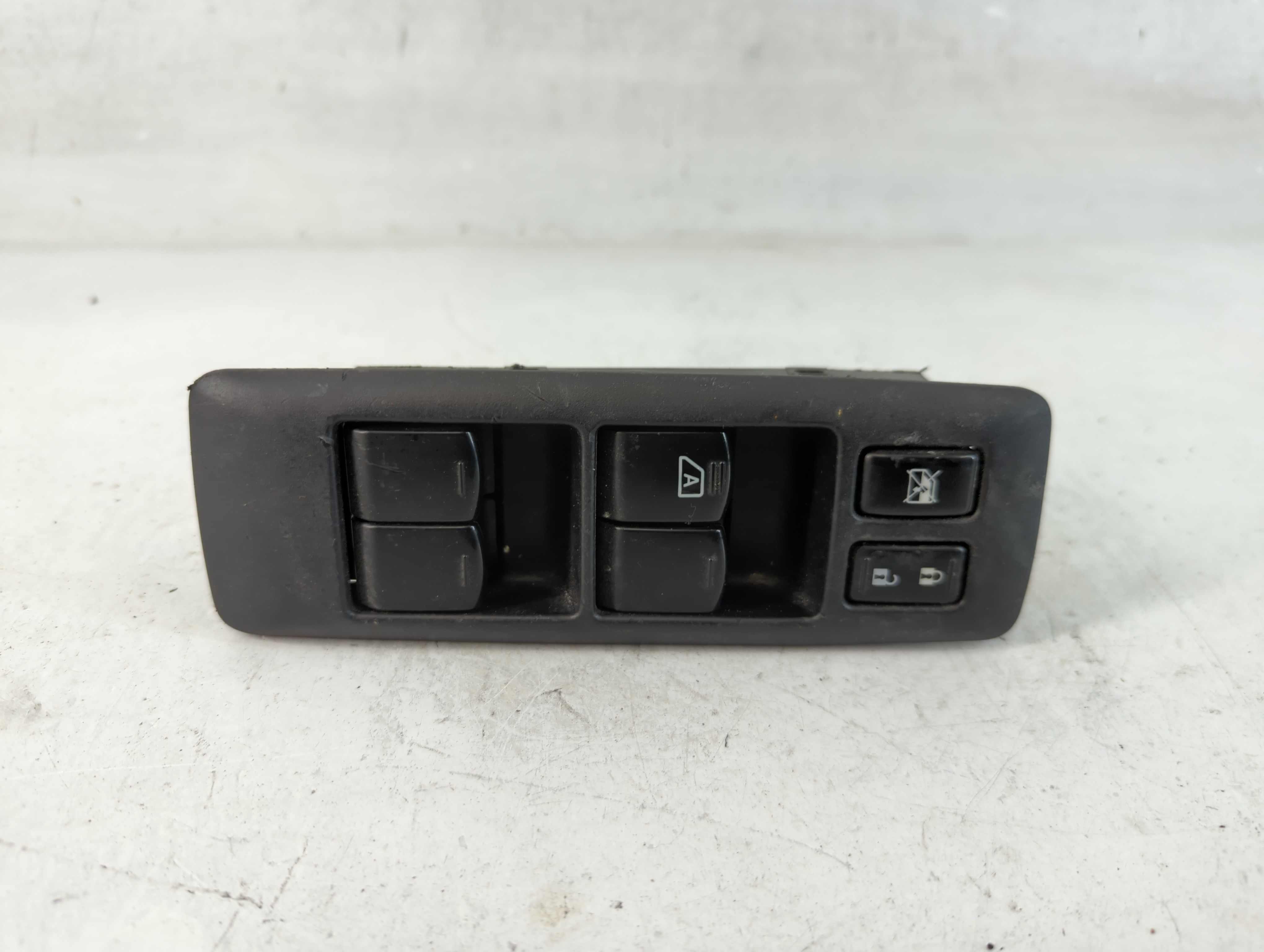 2011-2015 Nissan Rogue Driver Left Door Master Power Window Switch 851140 - Oemusedautoparts1.com