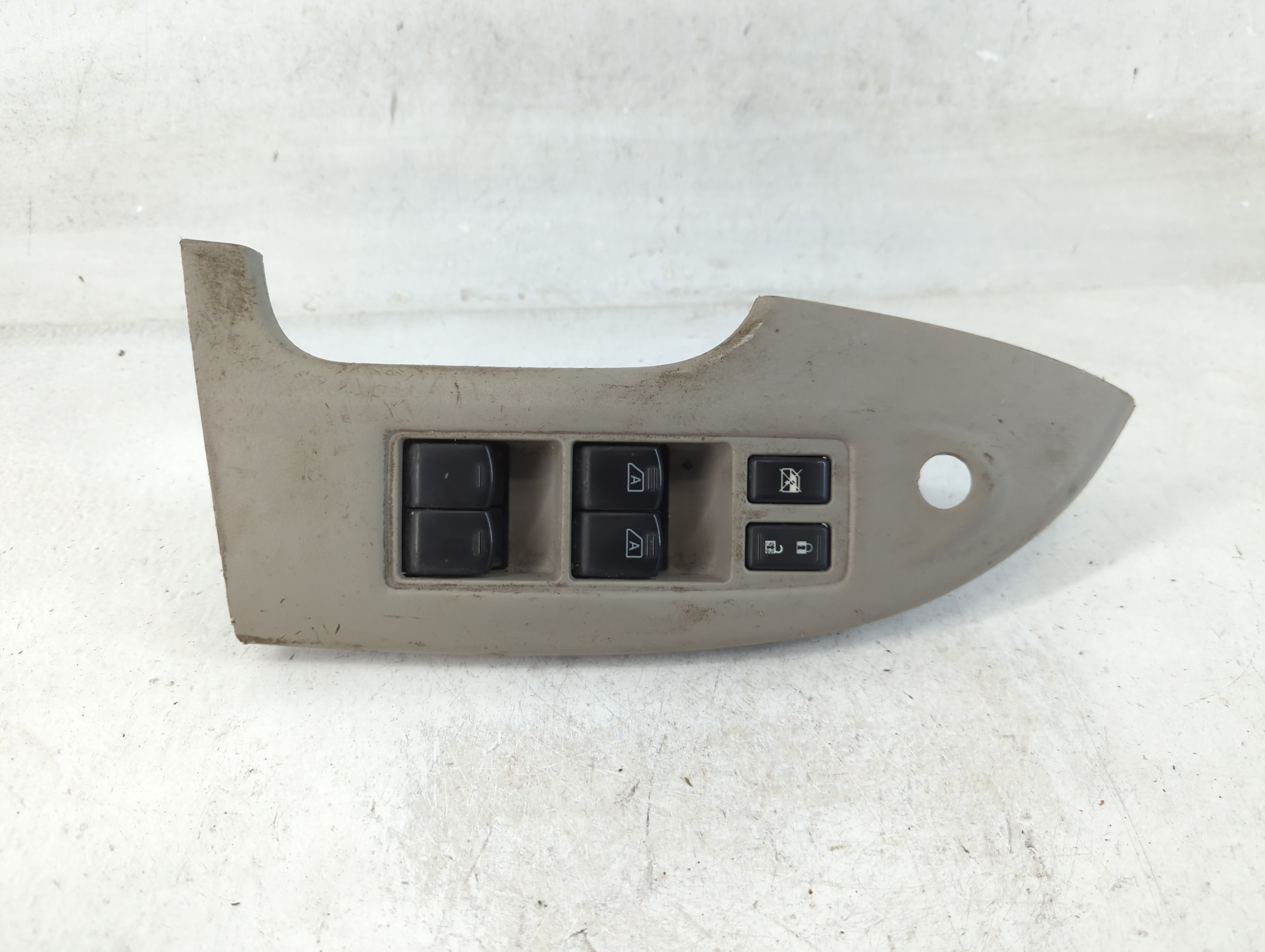2011-2017 Nissan Quest Driver Left Door Master Power Window Switch 851164 - Oemusedautoparts1.com