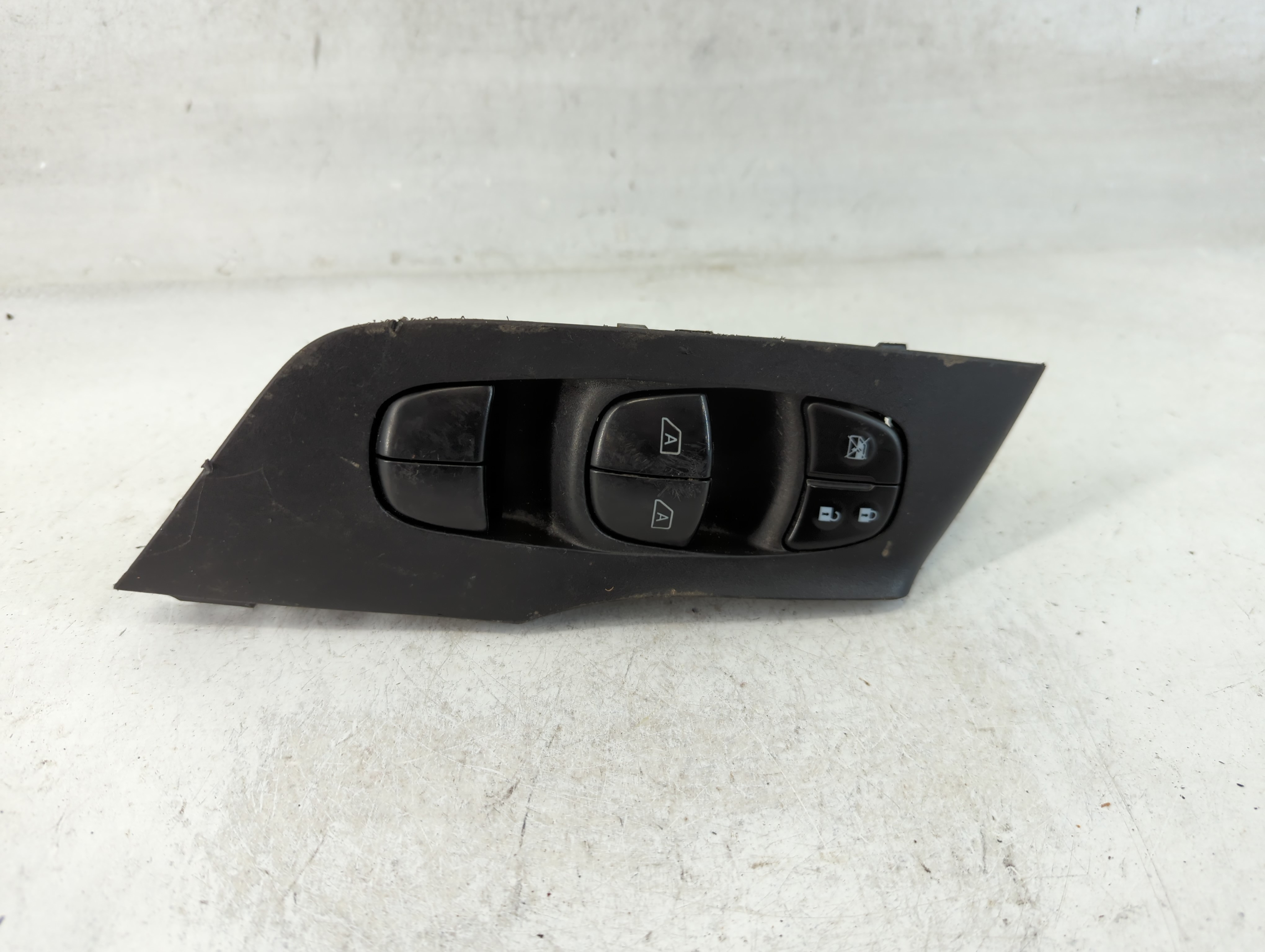 Picture of 2013-2018 Nissan Altima Driver Left Door Master Power Window Switch 851173