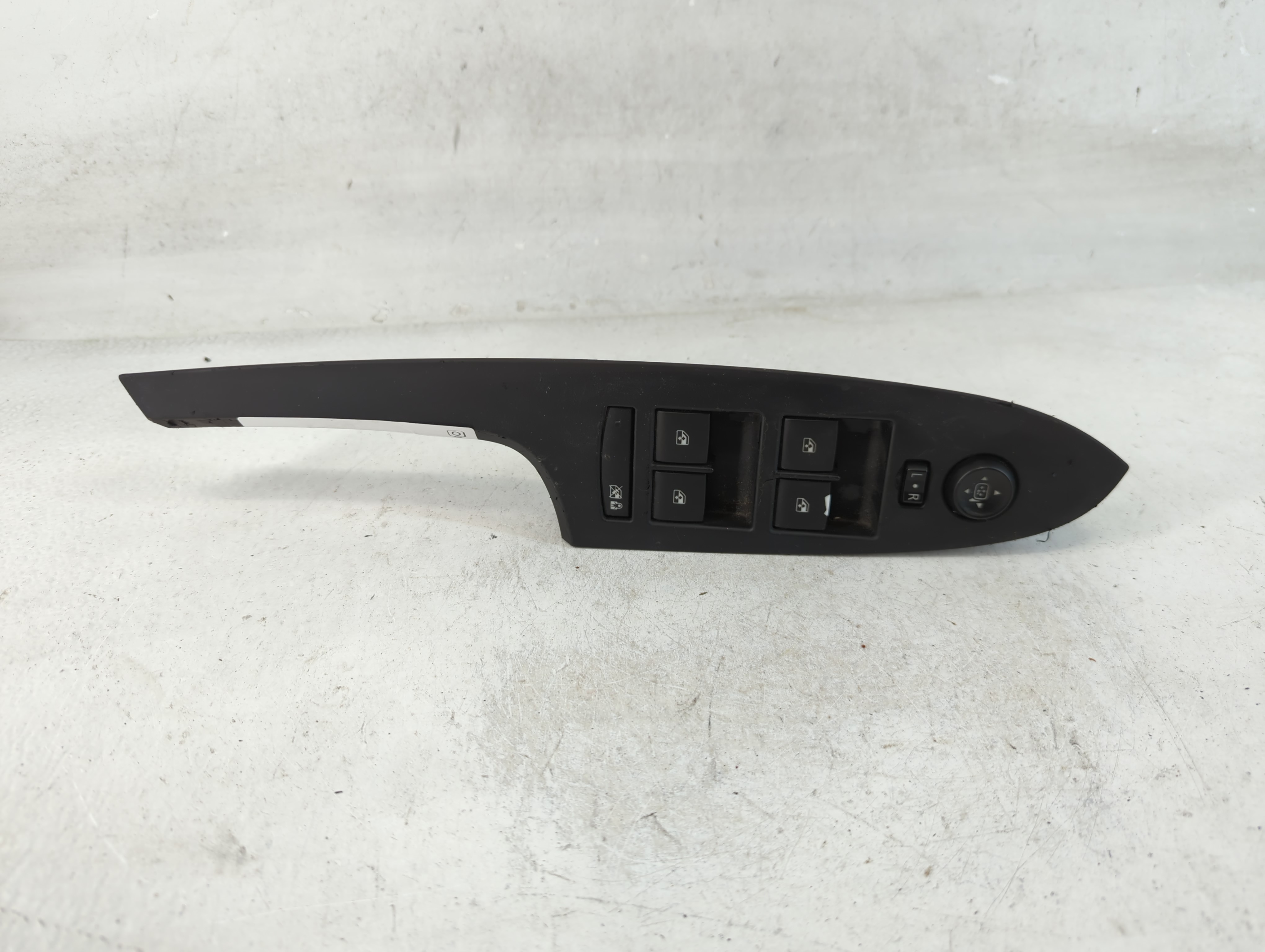 2015-2015 Cadillac Ats Driver Left Door Master Power Window Switch 851180 - Oemusedautoparts1.com
