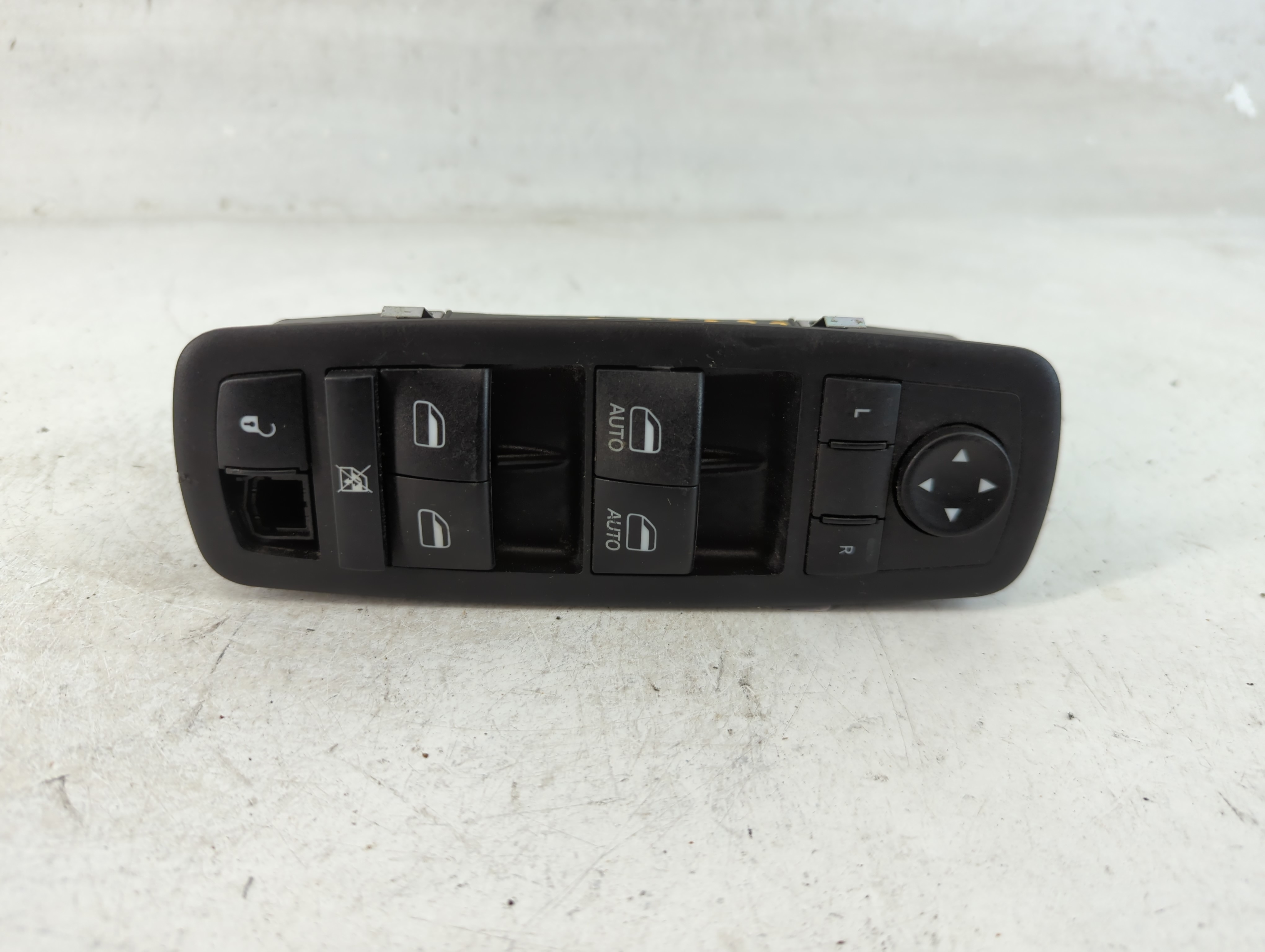 2020-2022 Chrysler 300 Driver Left Door Master Power Window Switch 851182 - Oemusedautoparts1.com