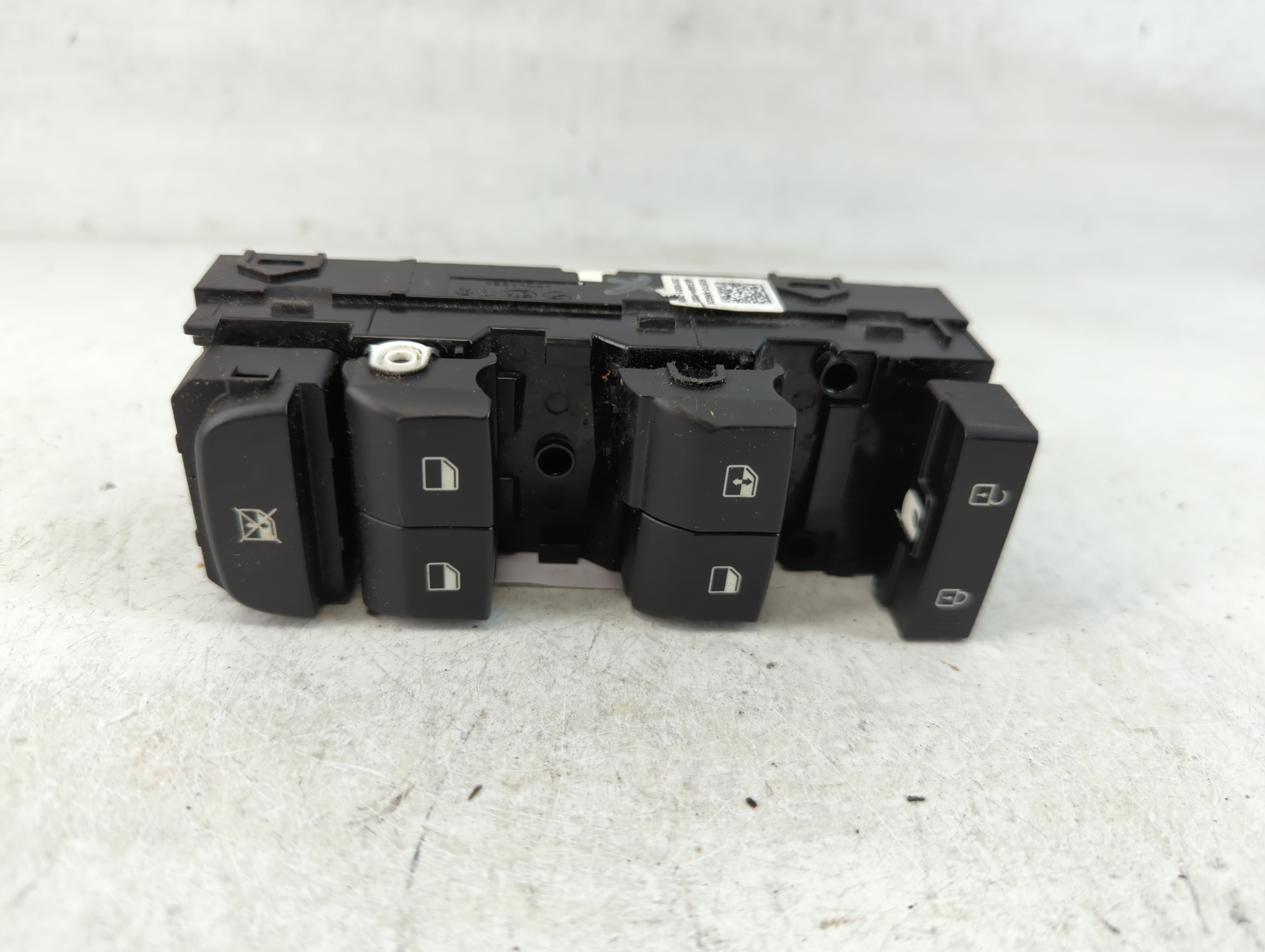 2021 Kia Forte Driver Left Door Master Power Window Switch 93570-m6020 851192 - Oemusedautoparts1.com