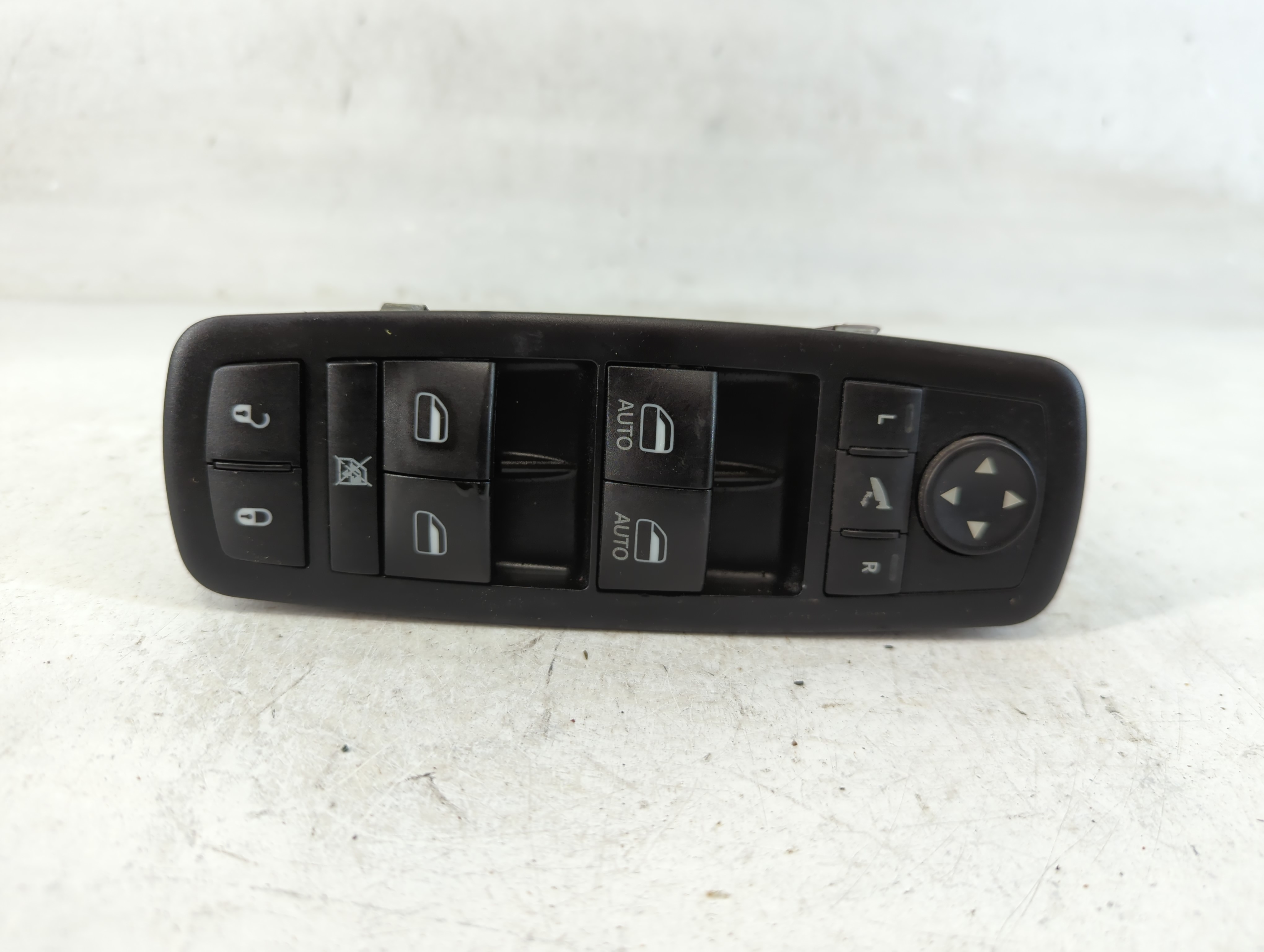 Picture of Dodge Ram 2500 Driver Left Door Master Power Window Switch 851196