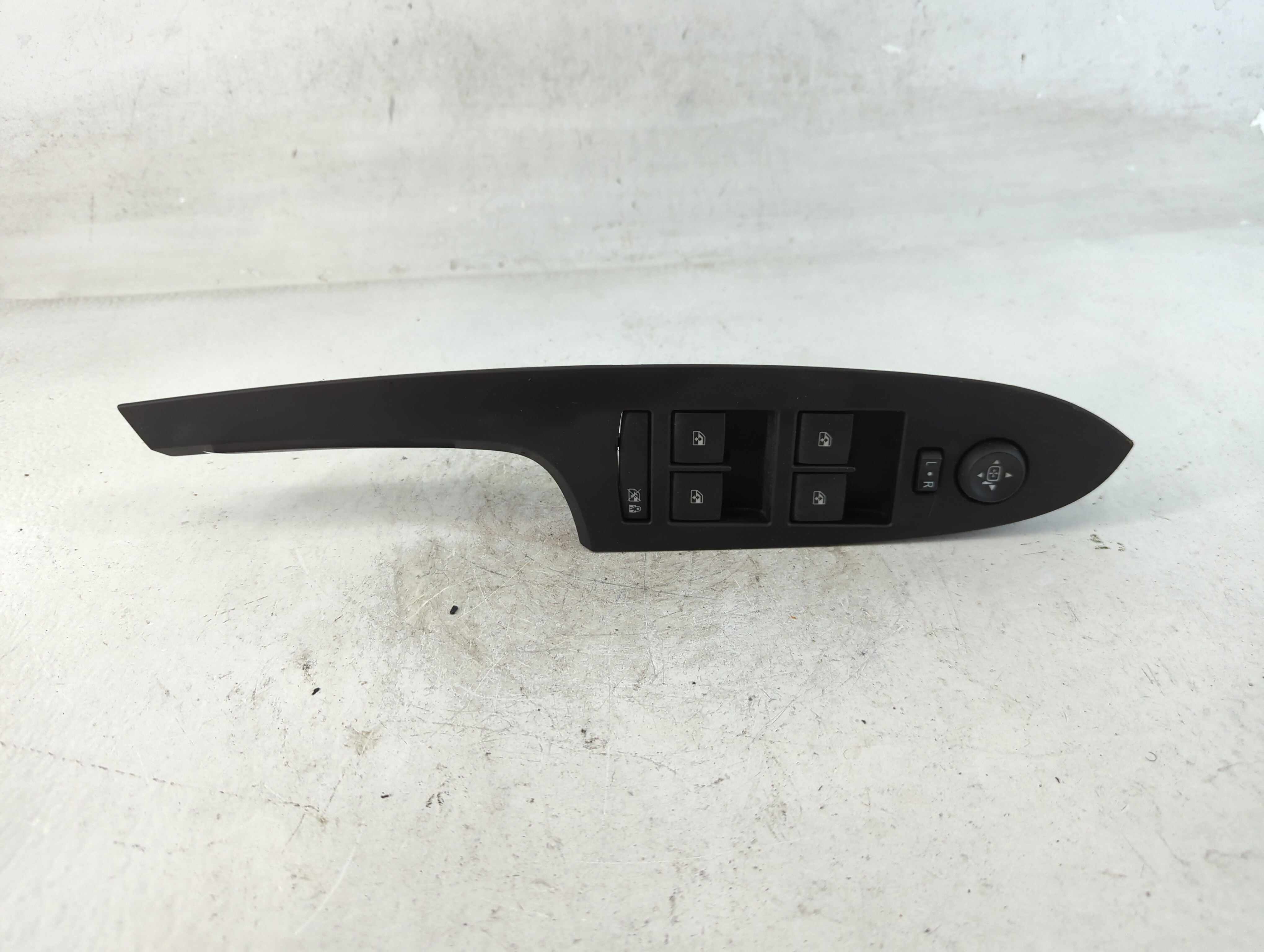 2014-2018 Cadillac Ats Driver Left Door Master Power Window Switch 851271 - Oemusedautoparts1.com