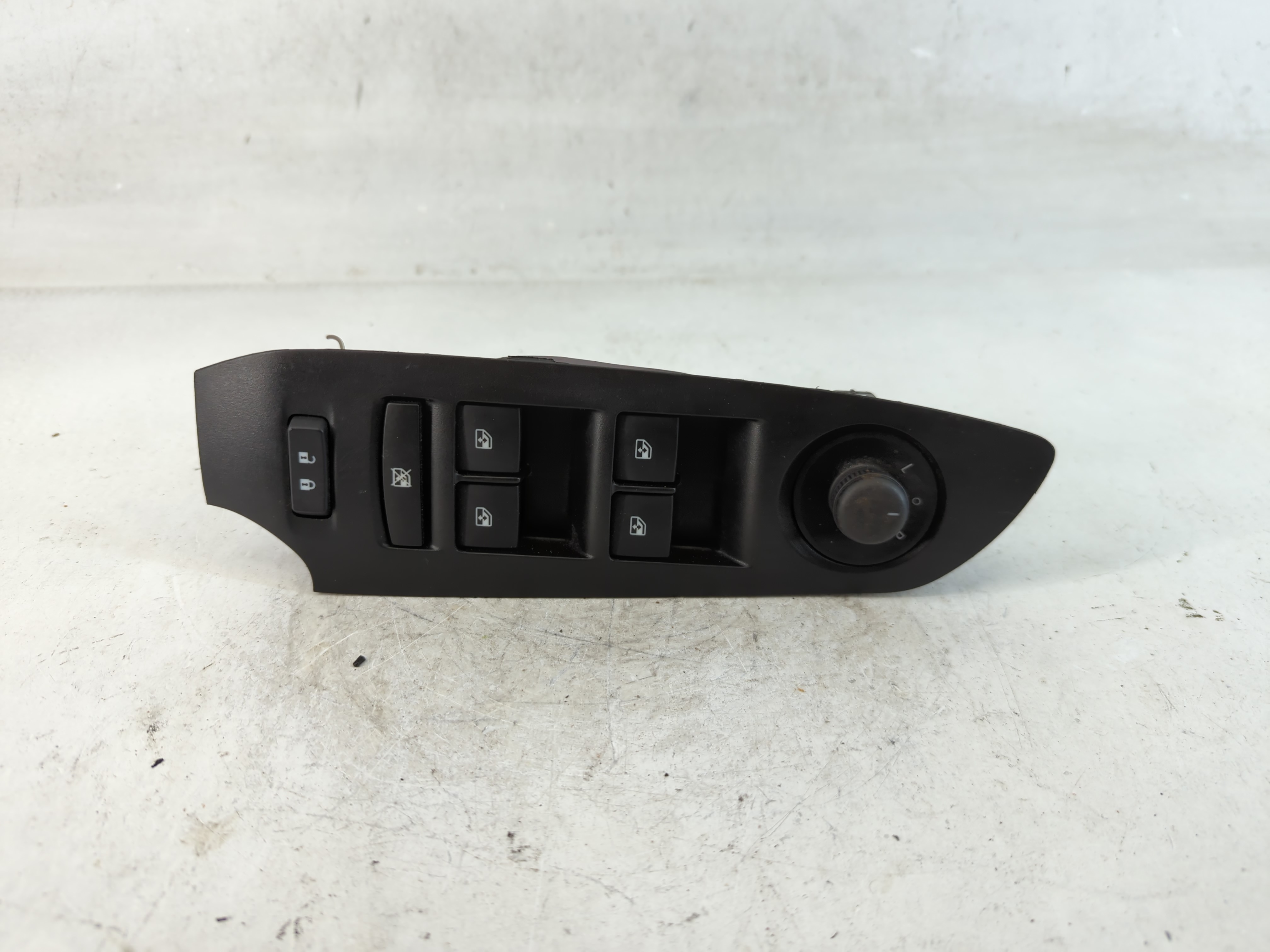 2012-2016 Chevrolet Sonic Driver Left Door Master Power Window Switch 851272 - Oemusedautoparts1.com