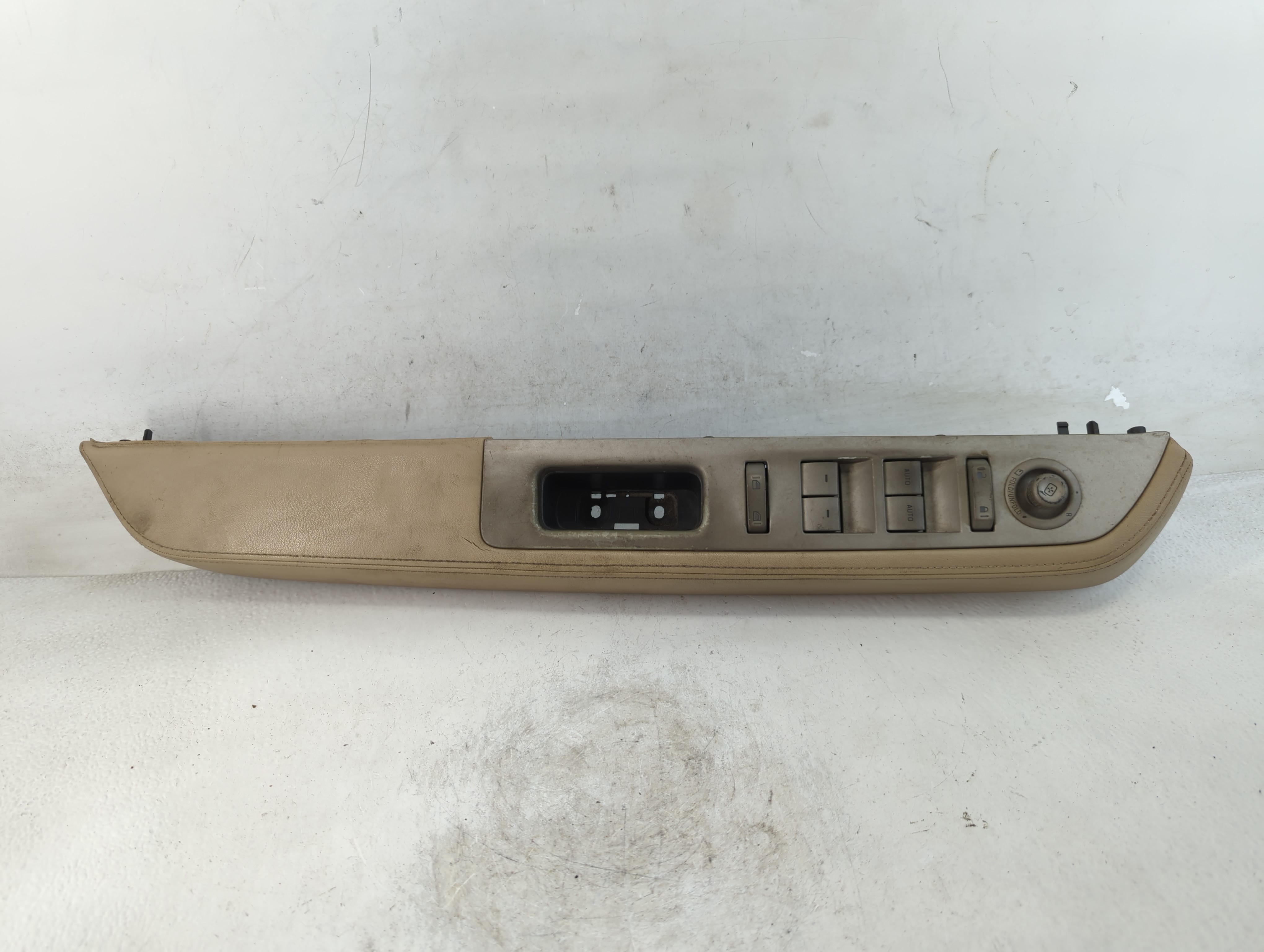 2007-2010 Lincoln Navigator Driver Left Door Master Power Window Switch 851331 - Oemusedautoparts1.com