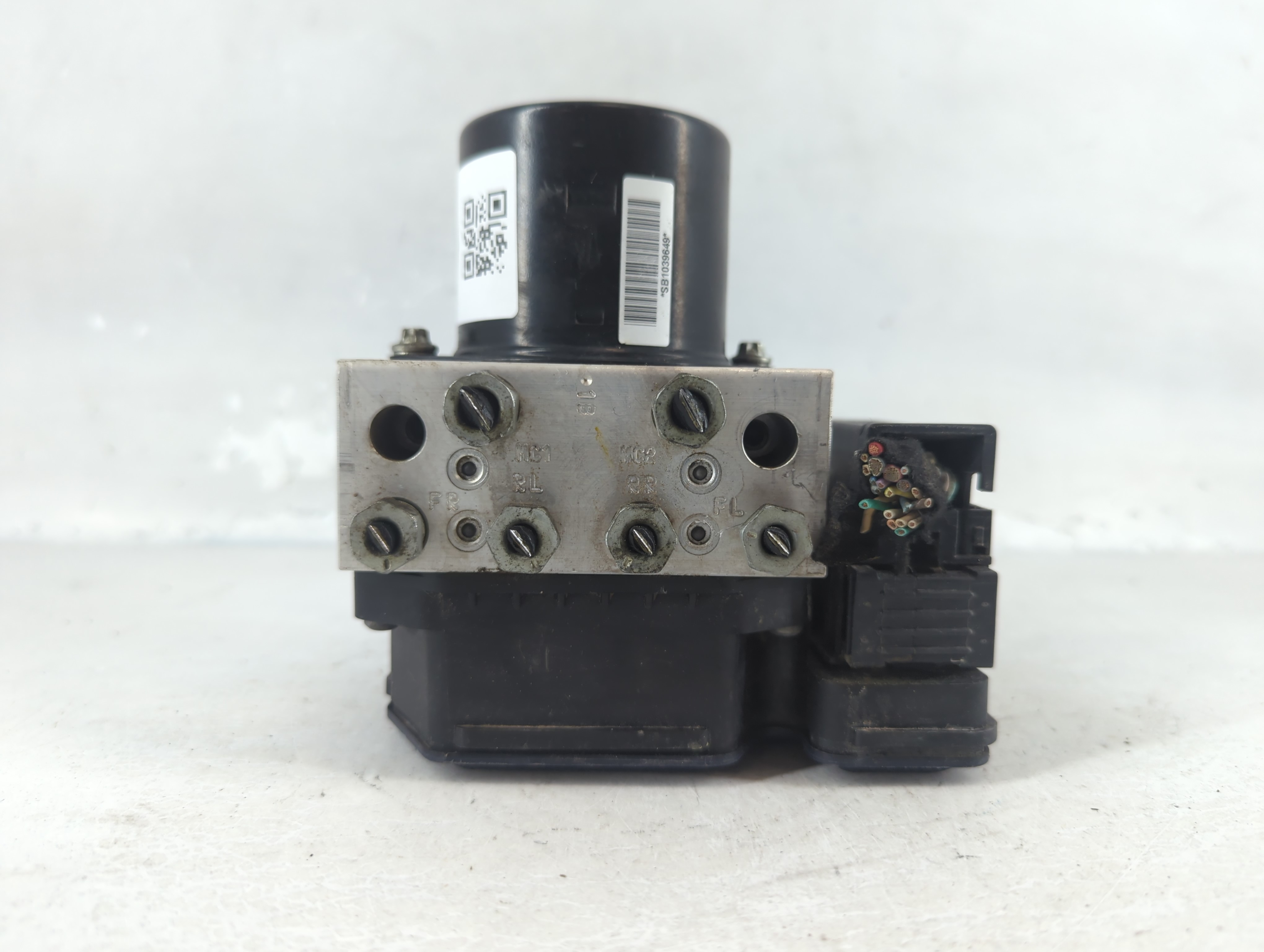 2010-2010 Buick Lacrosse Abs Pump Control Module 851669 - Oemusedautoparts1.com