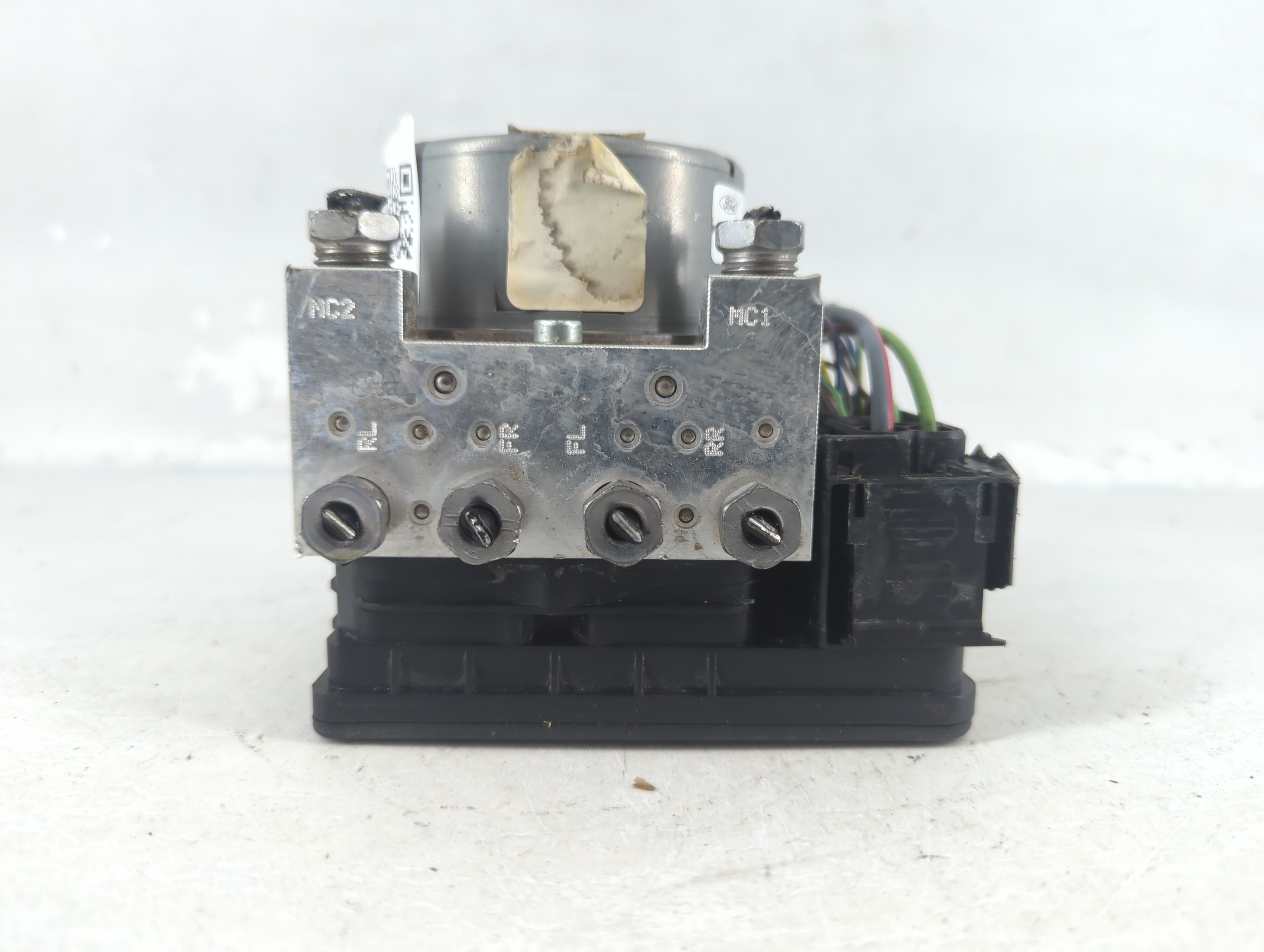 2019-2022 Ford Mustang Abs Pump Control Module 851670 - Oemusedautoparts1.com