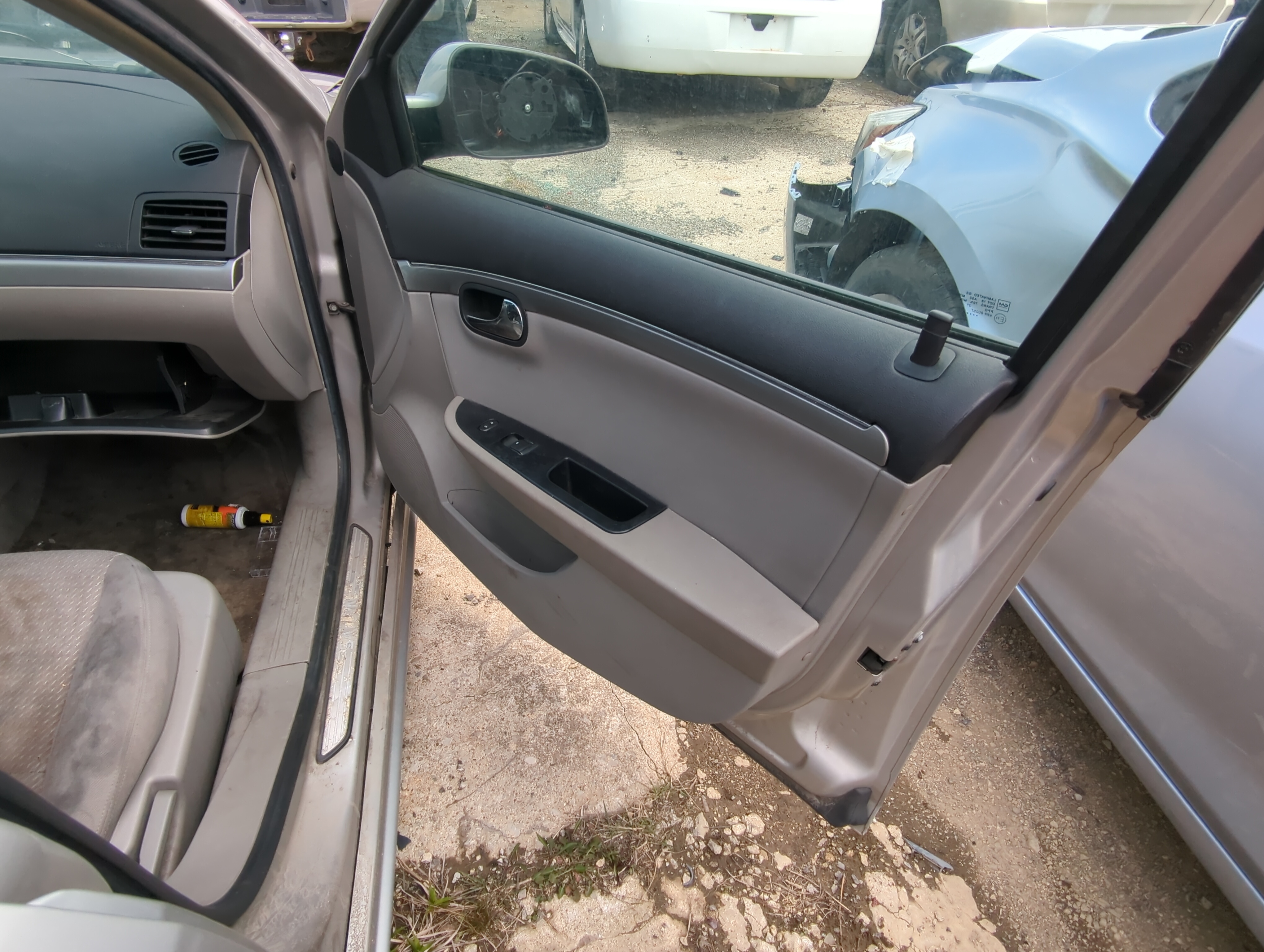 Picture of 2008 Saturn Aura Front Right Passenger Interior Door Panel Trim 851804