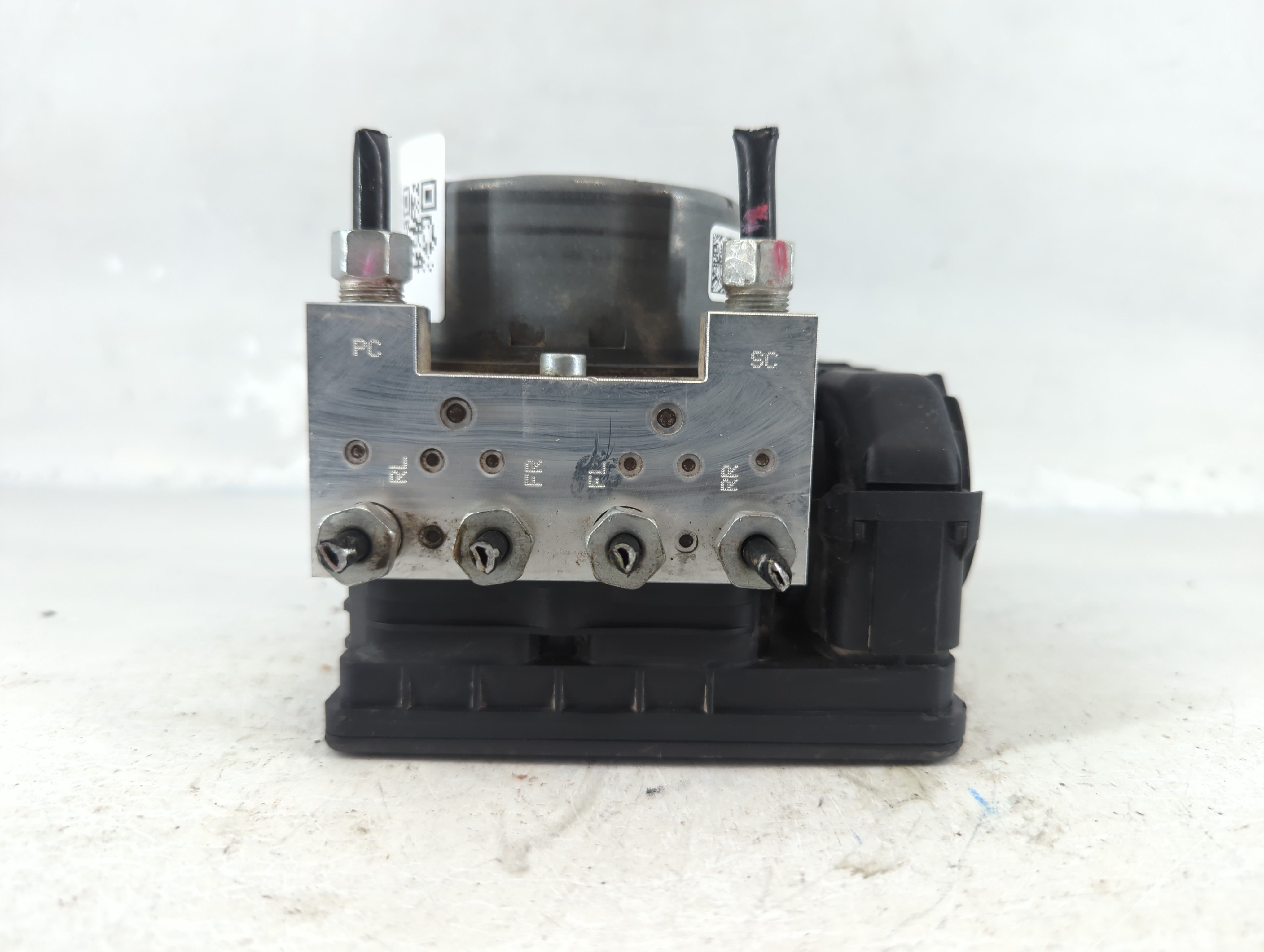2018-2019 Cadillac Xts Abs Pump Control Module 852234 - Oemusedautoparts1.com